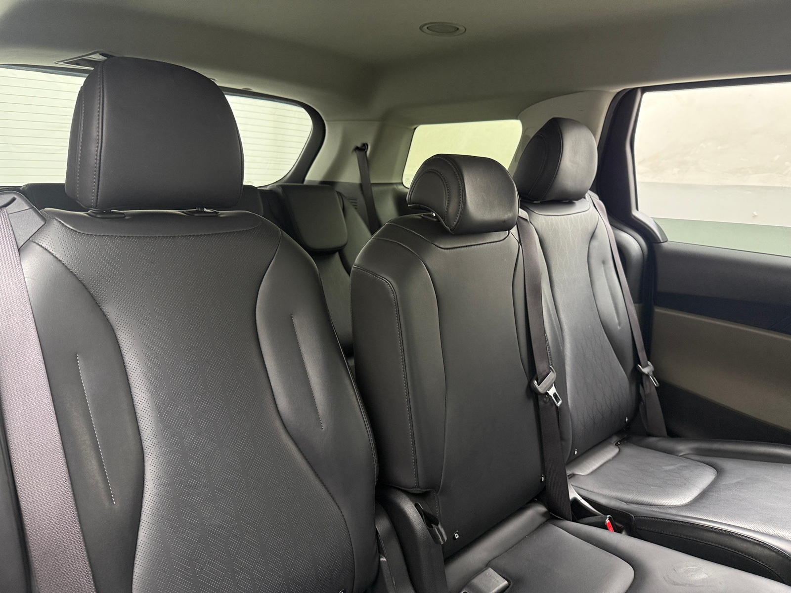 Thumbnail: 2025 Kia Carnival - 5