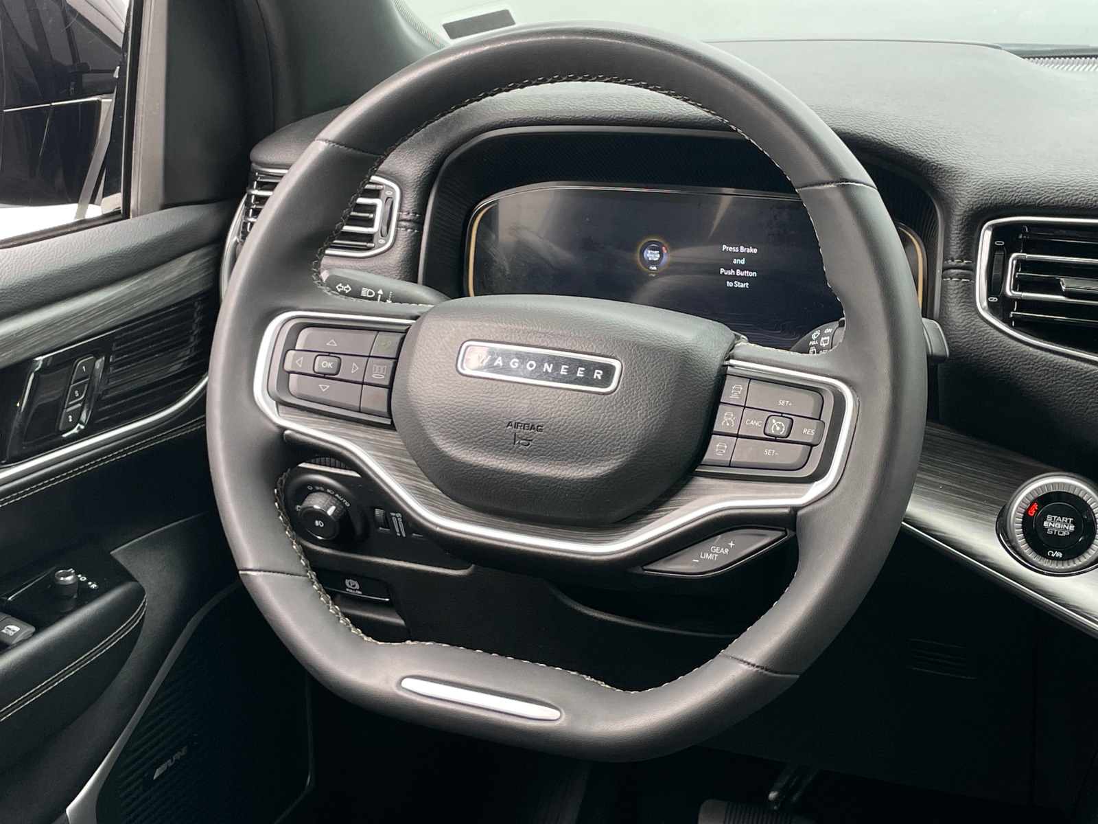 Thumbnail: 2024 Jeep Wagoneer - 4