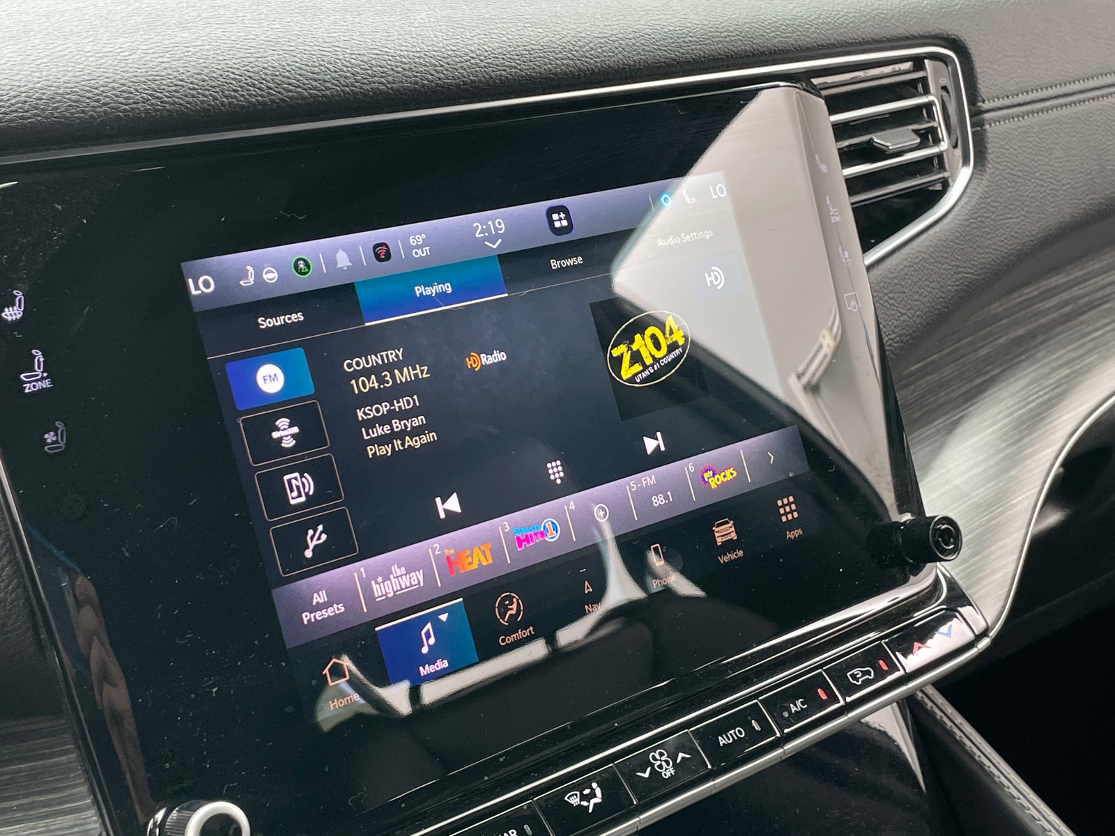 Thumbnail: 2024 Jeep Wagoneer - 3