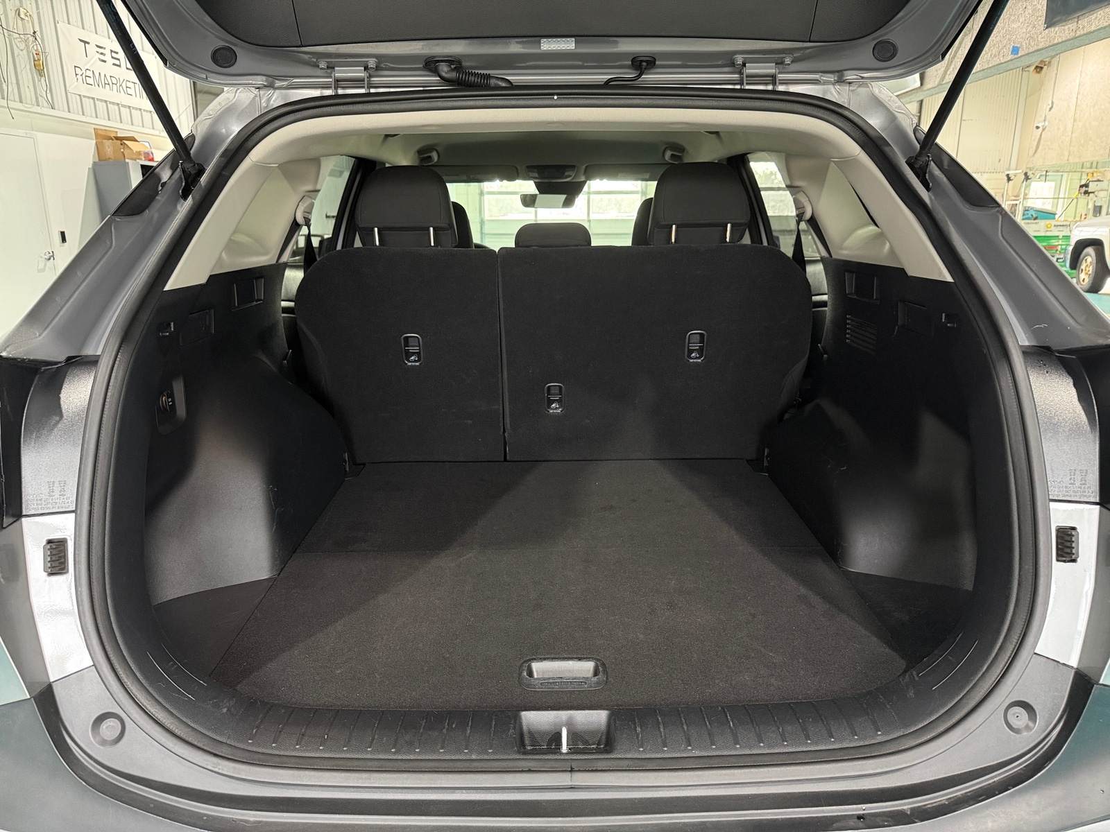 Thumbnail: 2025 Kia Sportage - 7