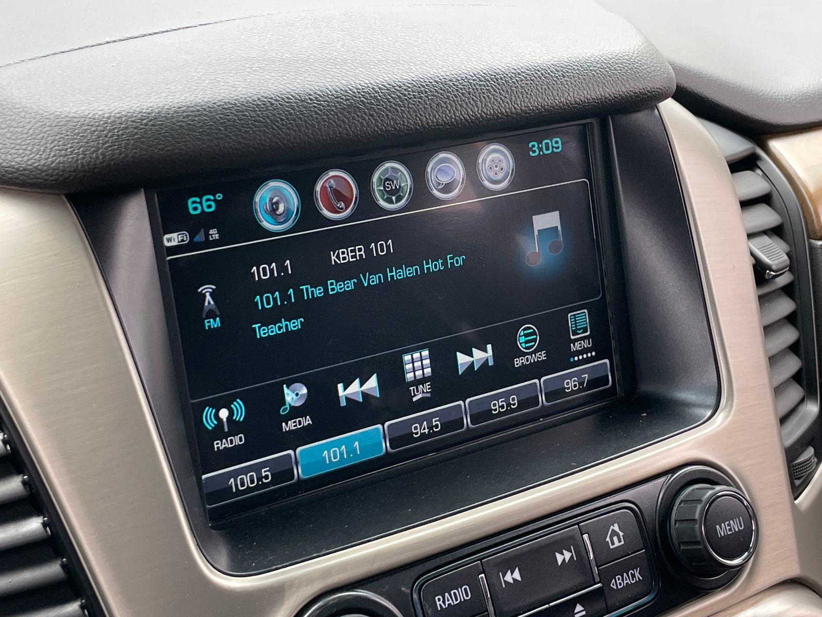 Thumbnail: 2020 GMC Yukon - 3