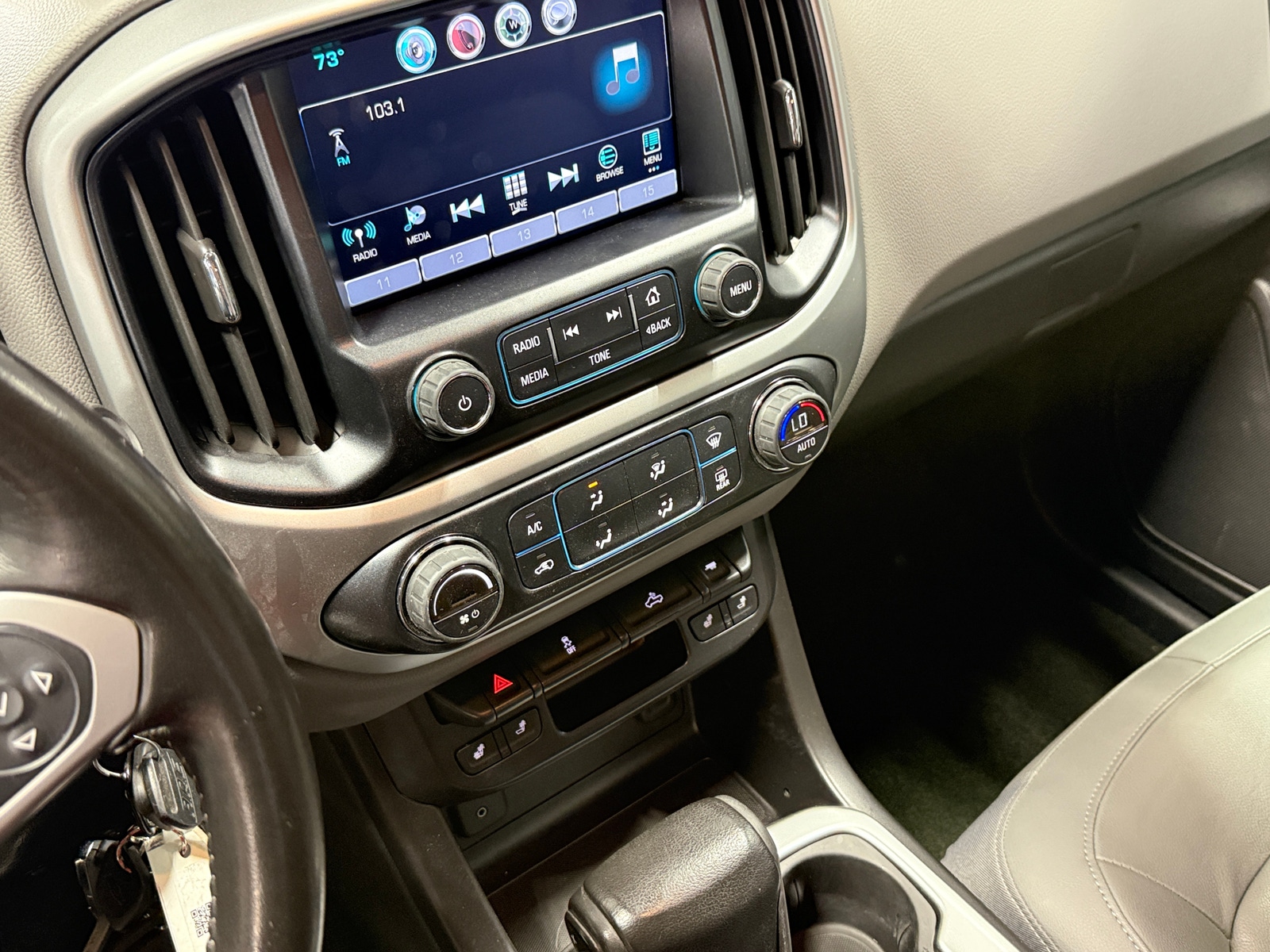 Thumbnail: 2016 Chevrolet Colorado - 3