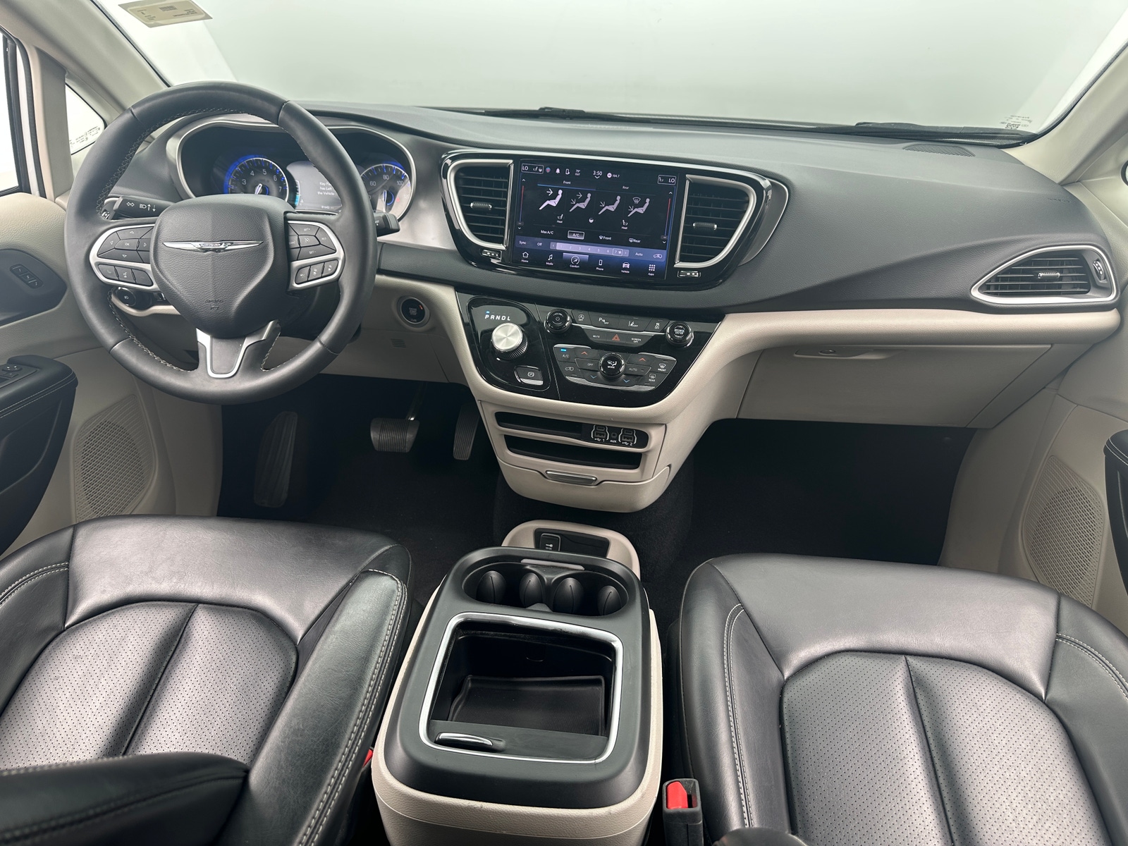 Thumbnail: 2023 Chrysler Pacifica - 2