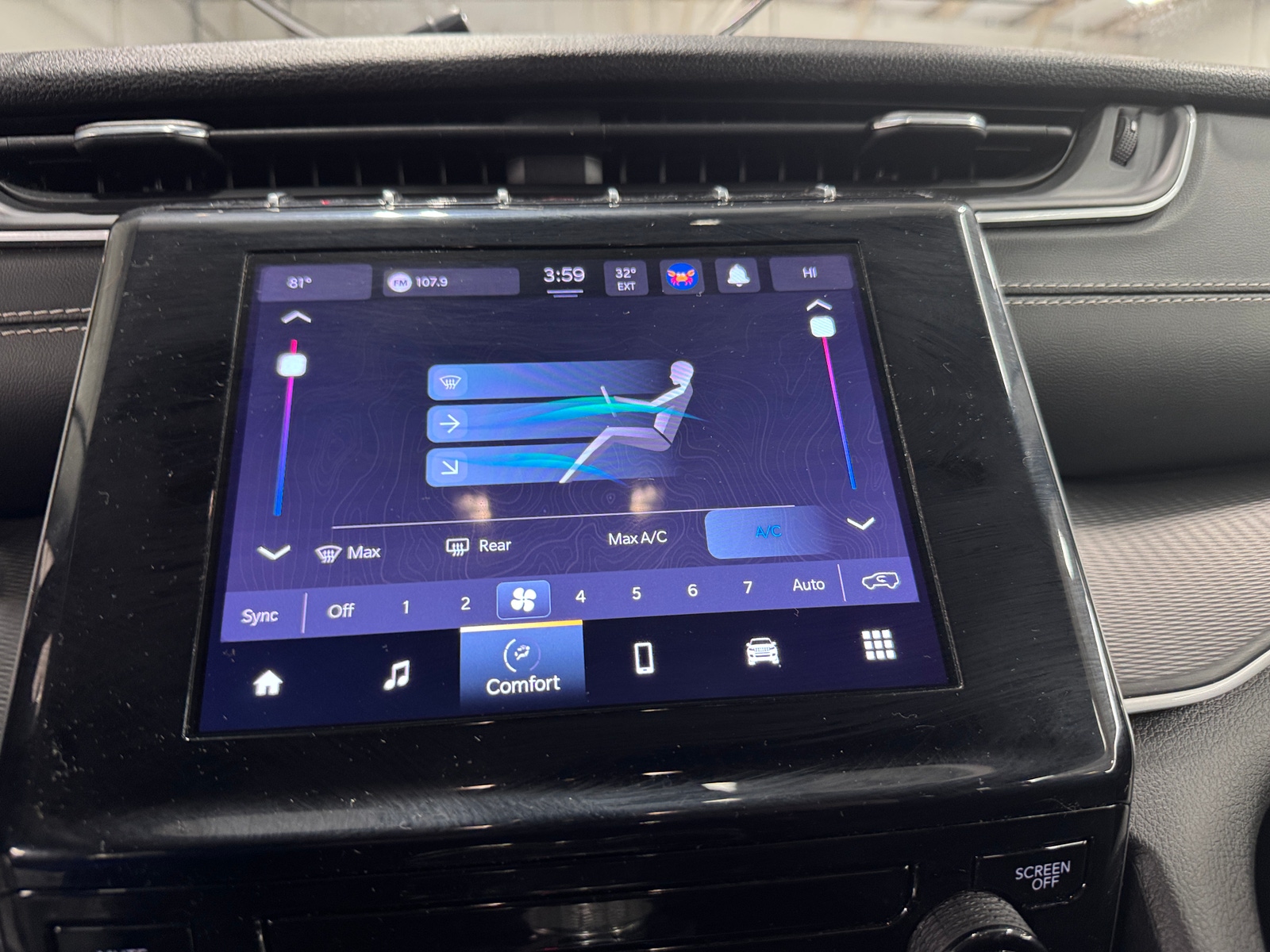 Thumbnail: 2024 Jeep Grand Cherokee - 4