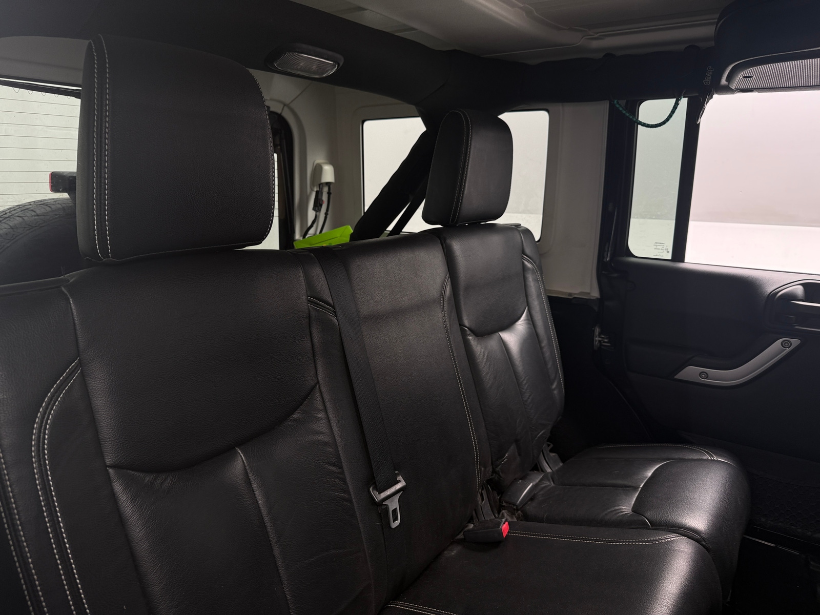 Thumbnail: 2016 Jeep Wrangler - 6