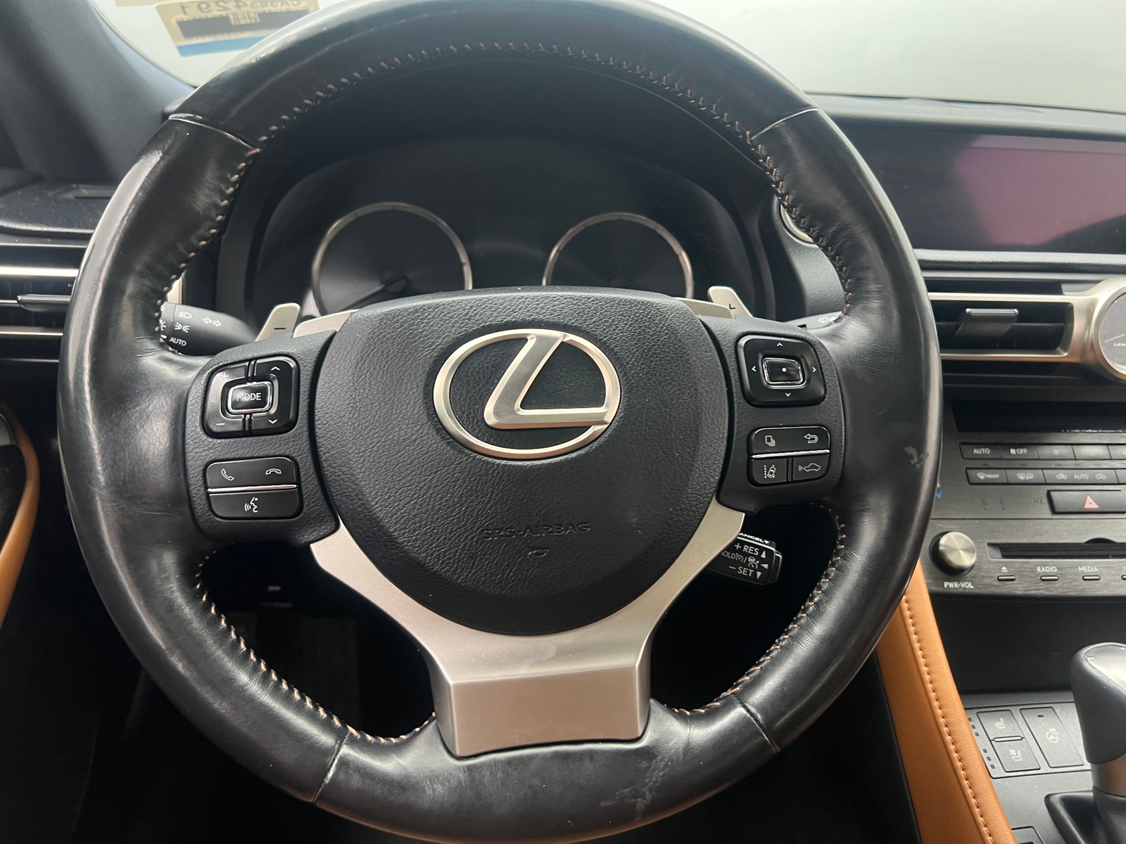 Thumbnail: 2019 Lexus RC - 3