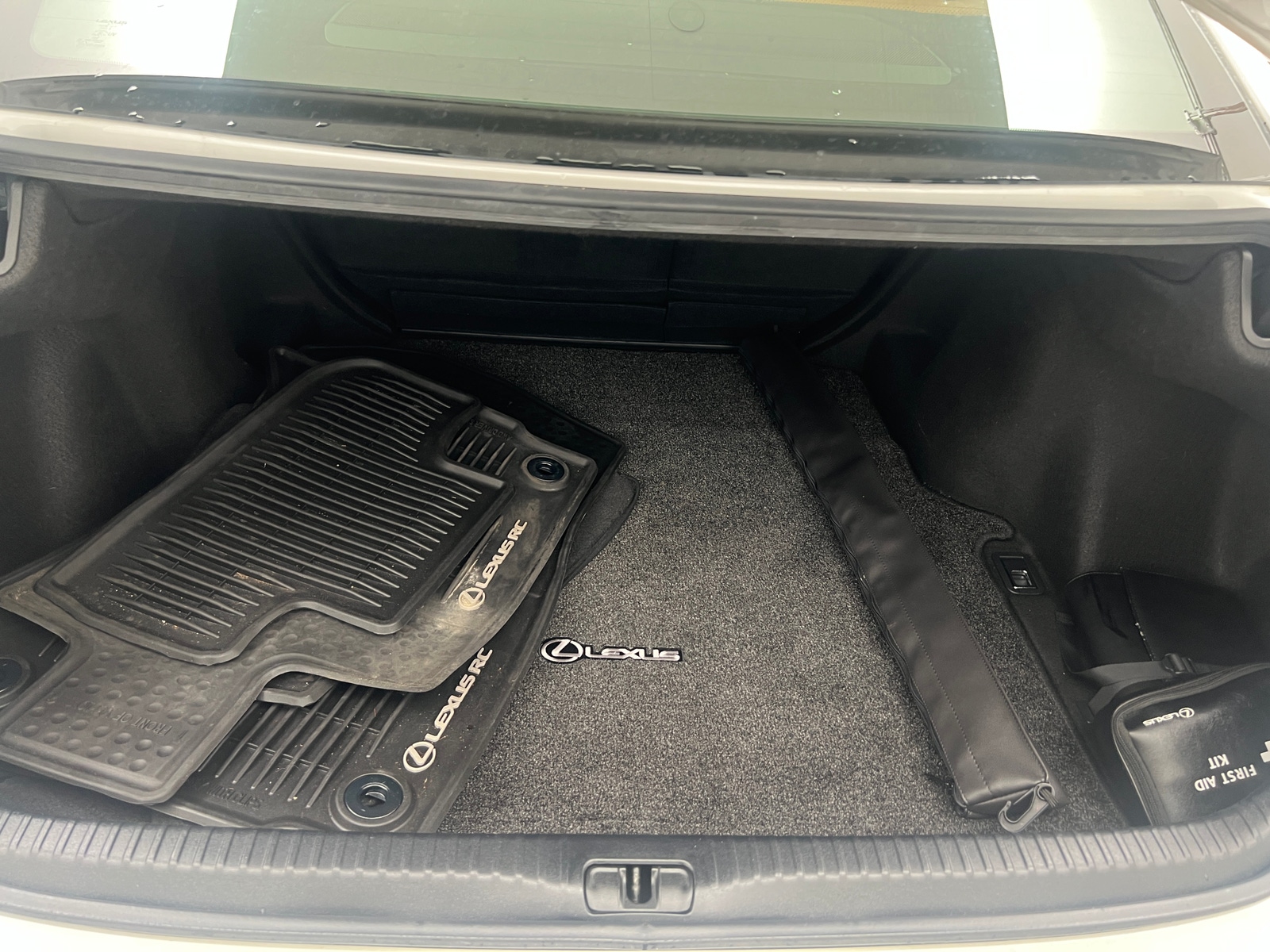 Thumbnail: 2019 Lexus RC - 4