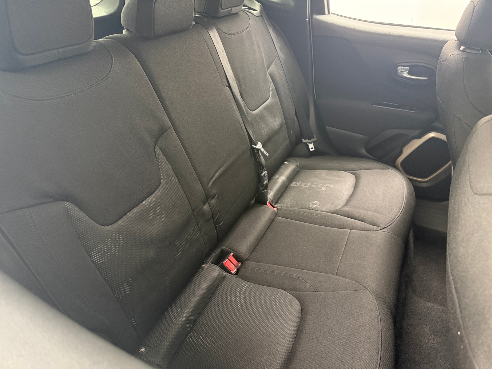 Thumbnail: 2017 Jeep Renegade - 6