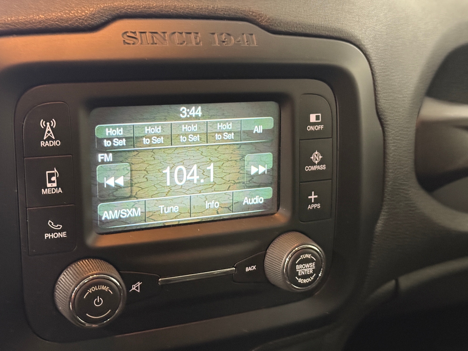 Thumbnail: 2017 Jeep Renegade - 4