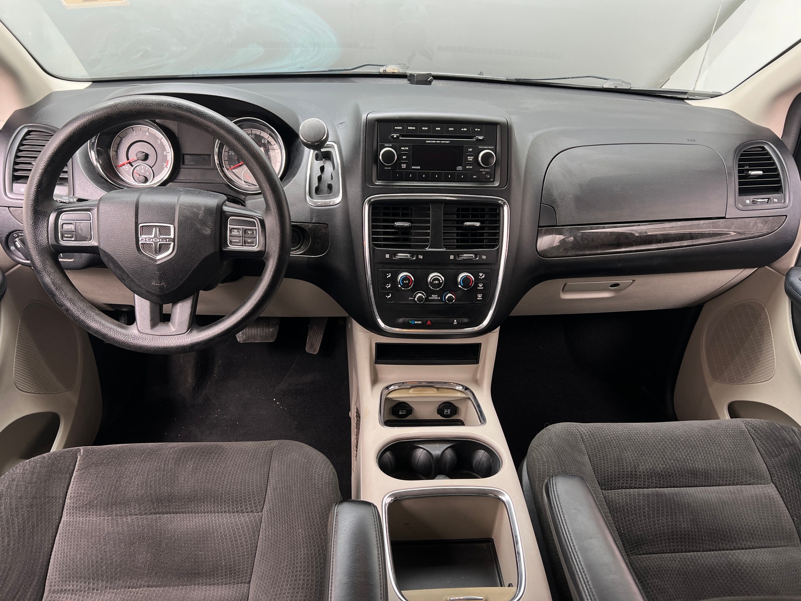 Thumbnail: 2016 Dodge Grand Caravan - 3