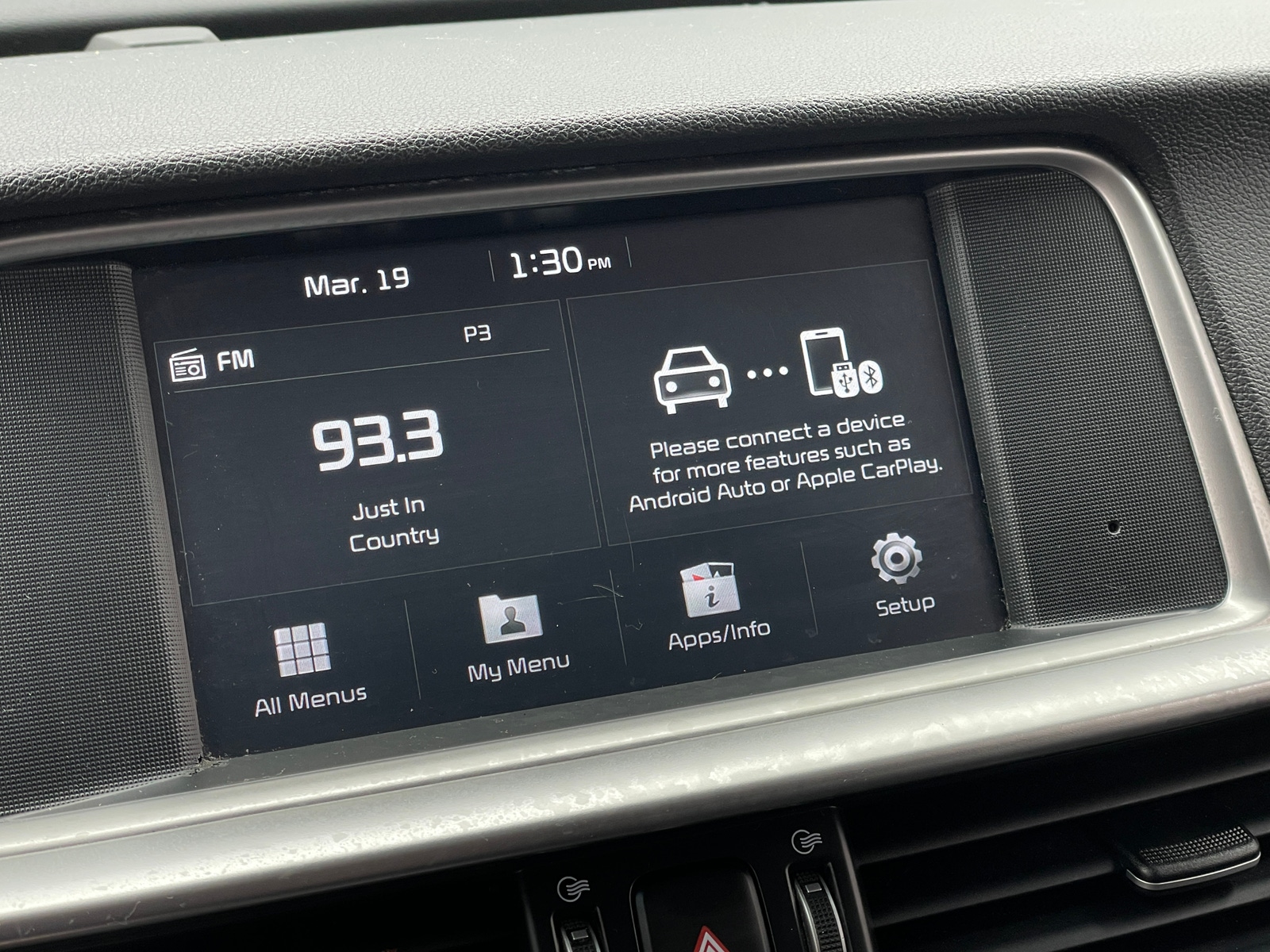 Thumbnail: 2019 Kia Optima - 4