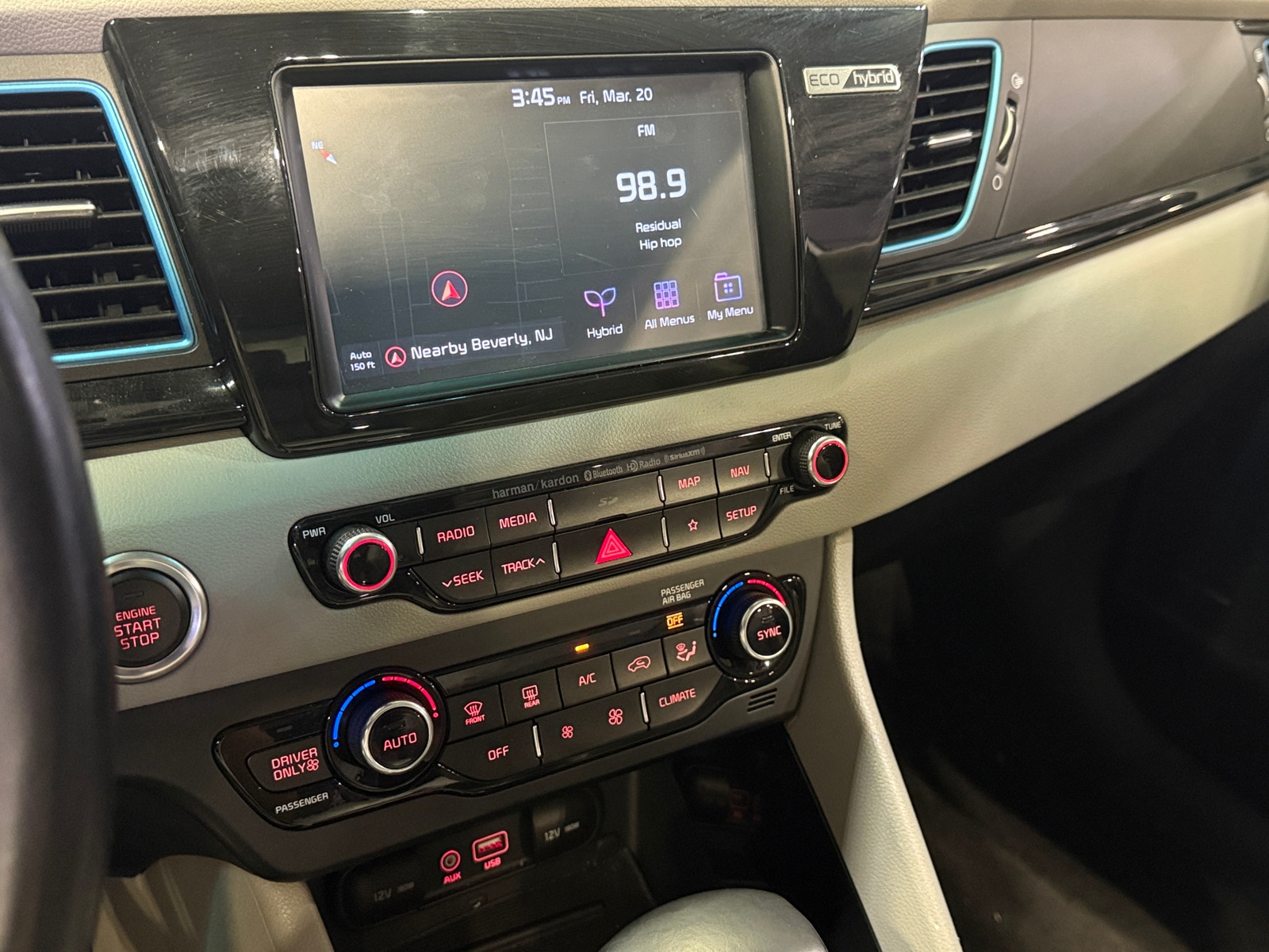 Thumbnail: 2019 Kia Niro - 3