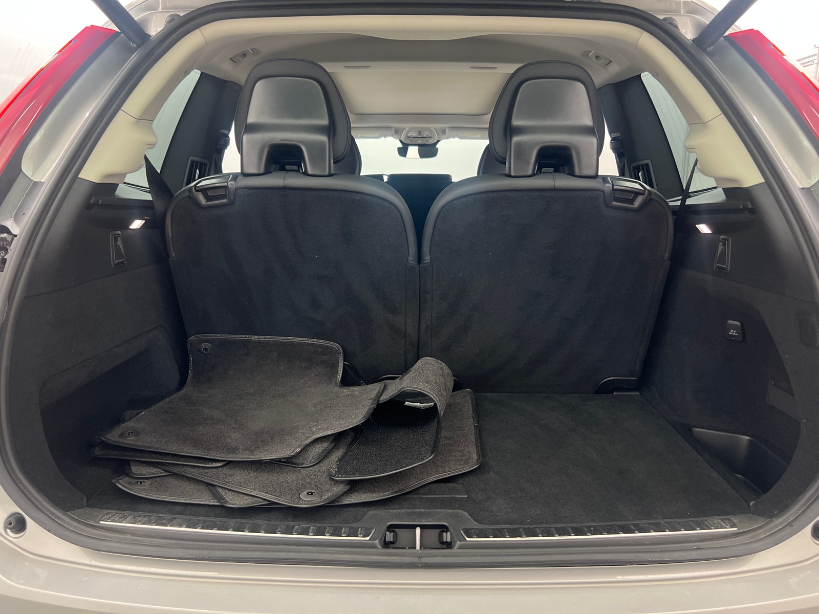 Thumbnail: 2024 Volvo XC90 - 6