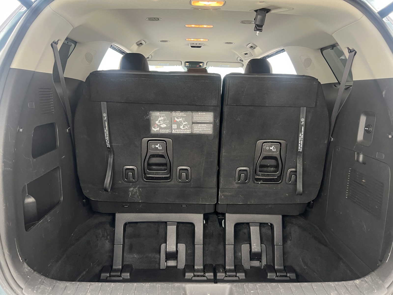 Thumbnail: 2024 Kia Carnival - 6