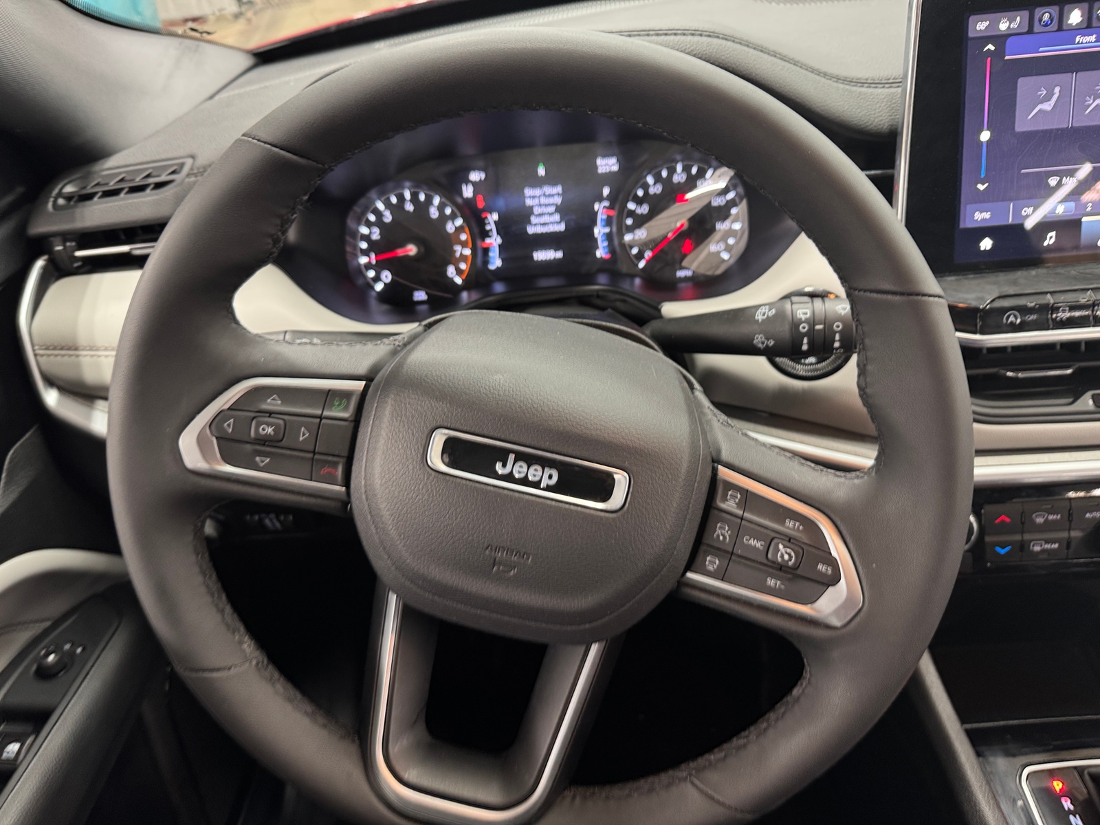 Thumbnail: 2025 Jeep Compass - 4