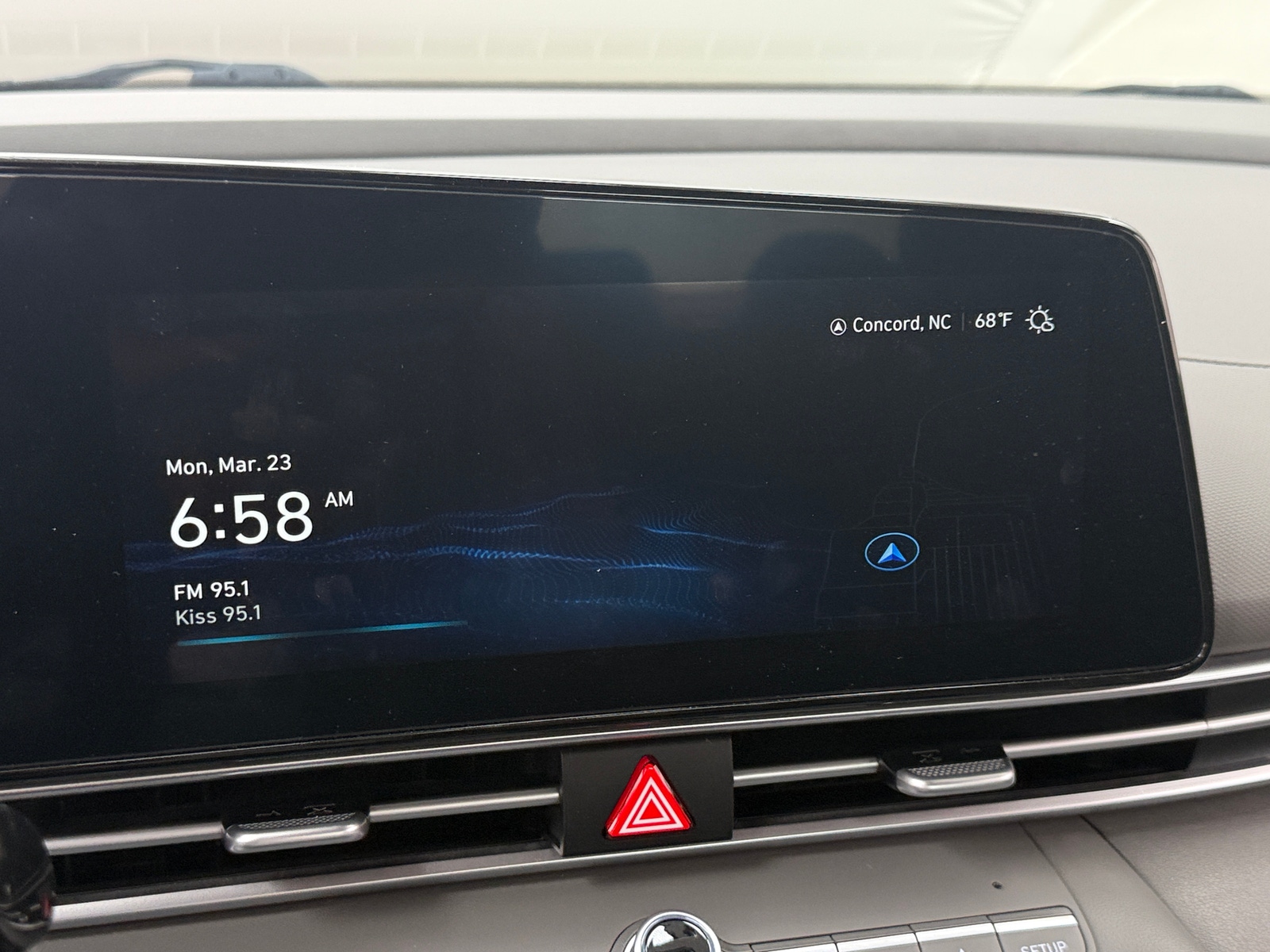 Thumbnail: 2023 Hyundai Elantra - 4