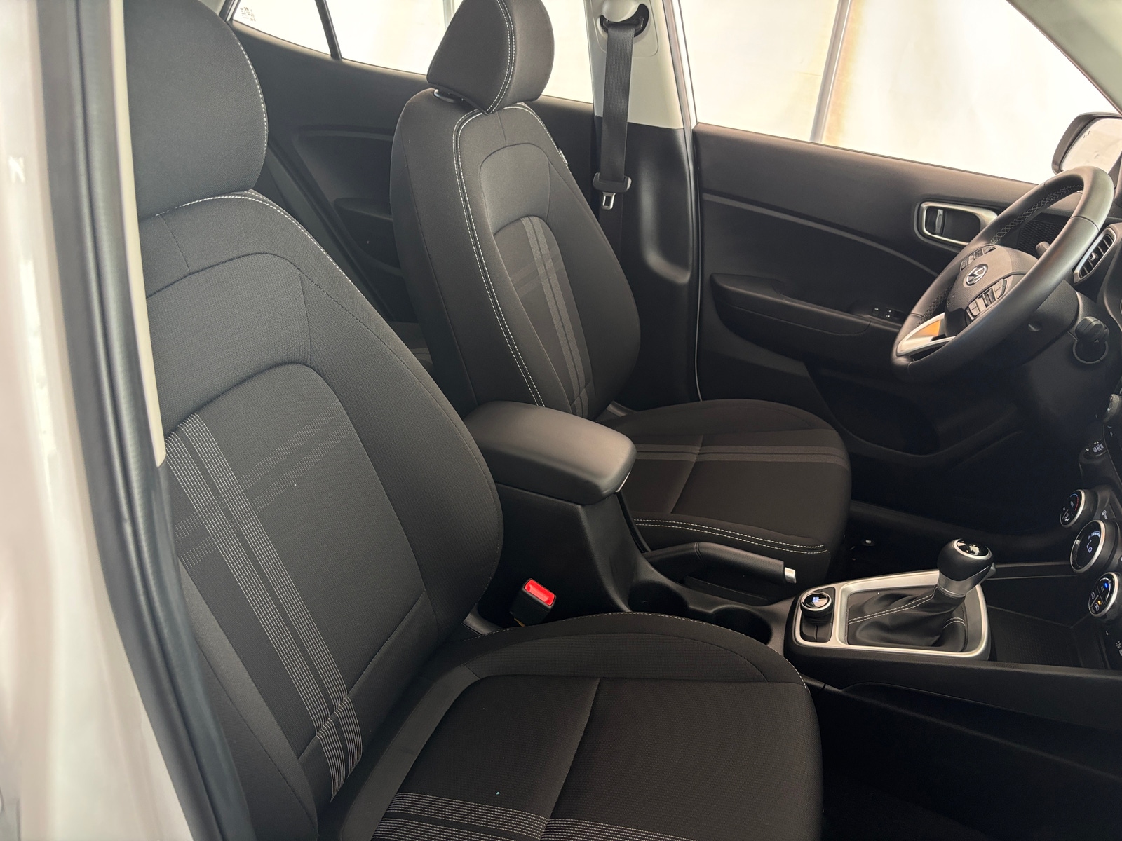 Thumbnail: 2025 Hyundai Venue - 2