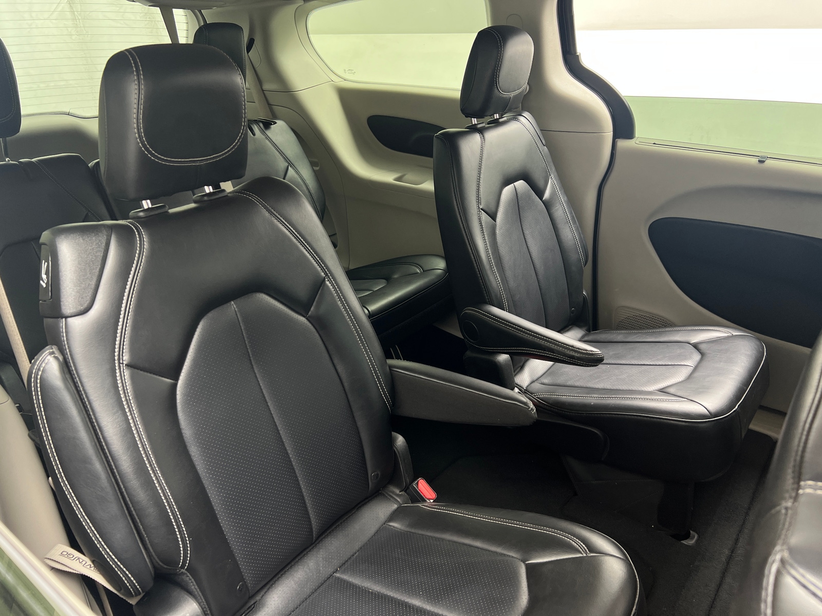 Thumbnail: 2024 Chrysler Pacifica - 5