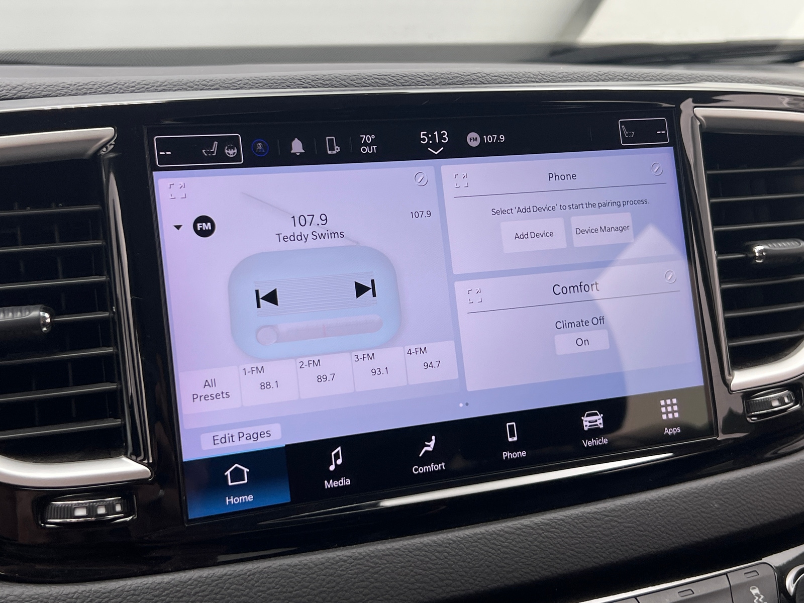 Thumbnail: 2024 Chrysler Pacifica - 3