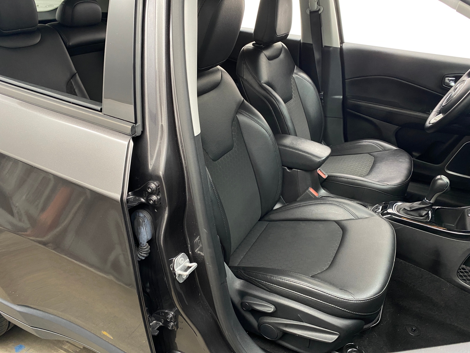 Thumbnail: 2019 Jeep Compass - 2