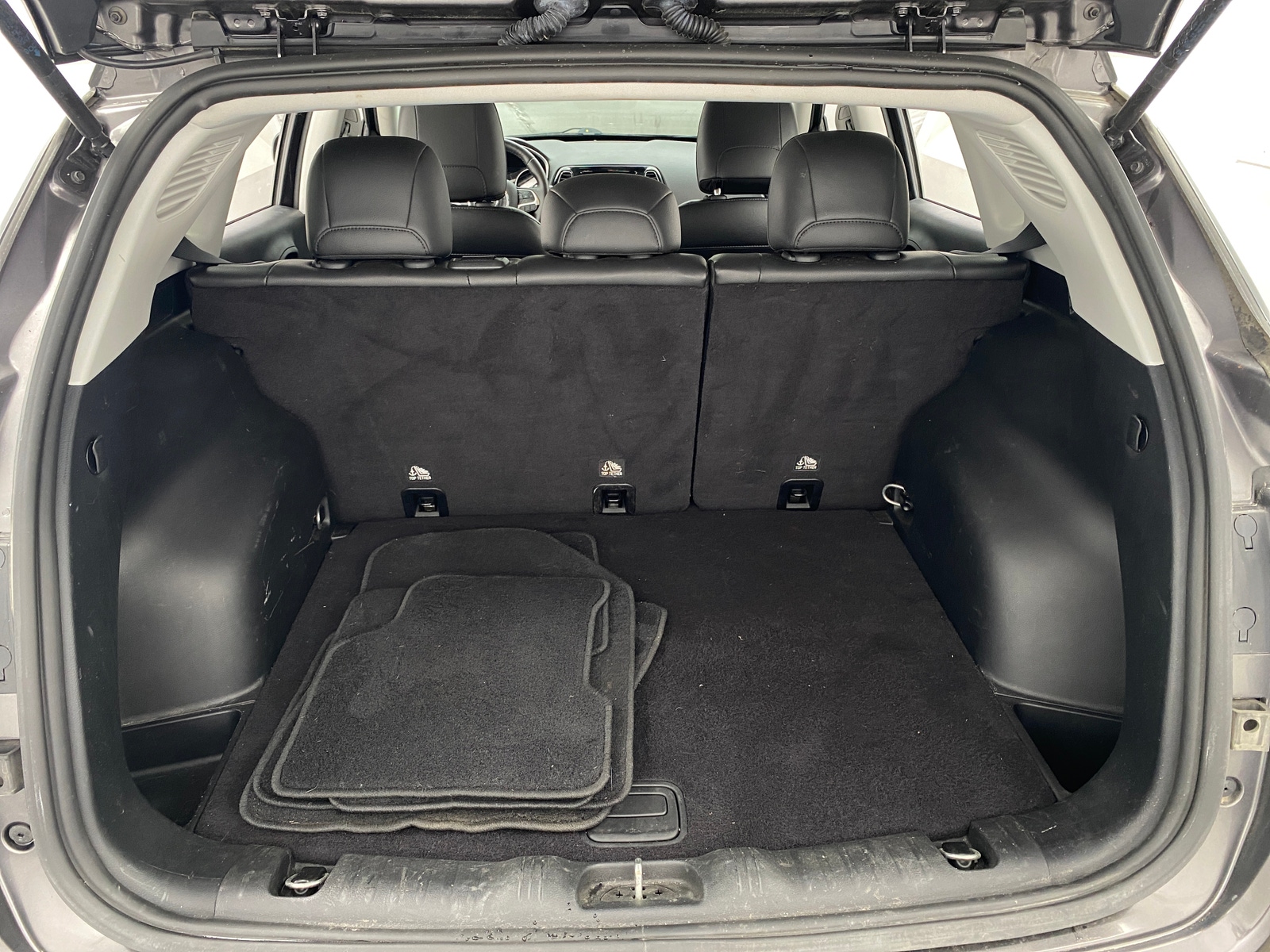 Thumbnail: 2019 Jeep Compass - 7