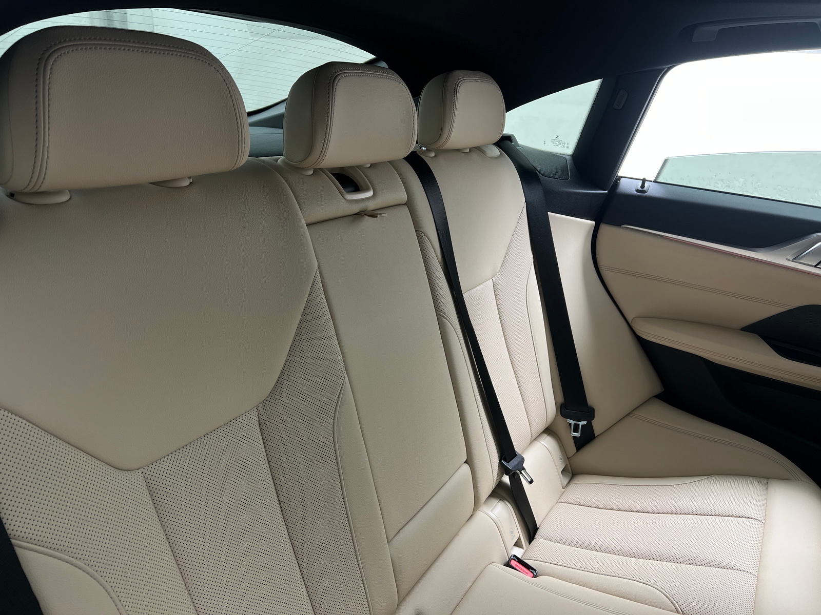 Thumbnail: 2023 BMW i4 - 5