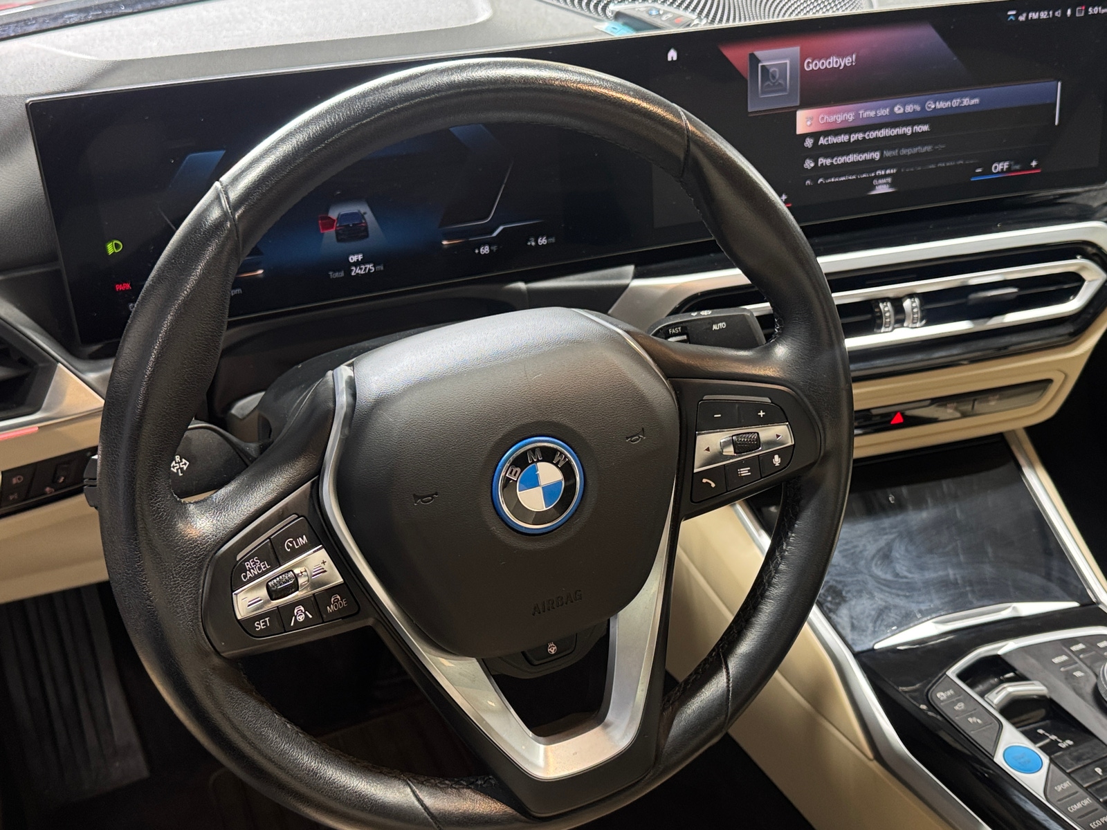 Thumbnail: 2023 BMW i4 - 4