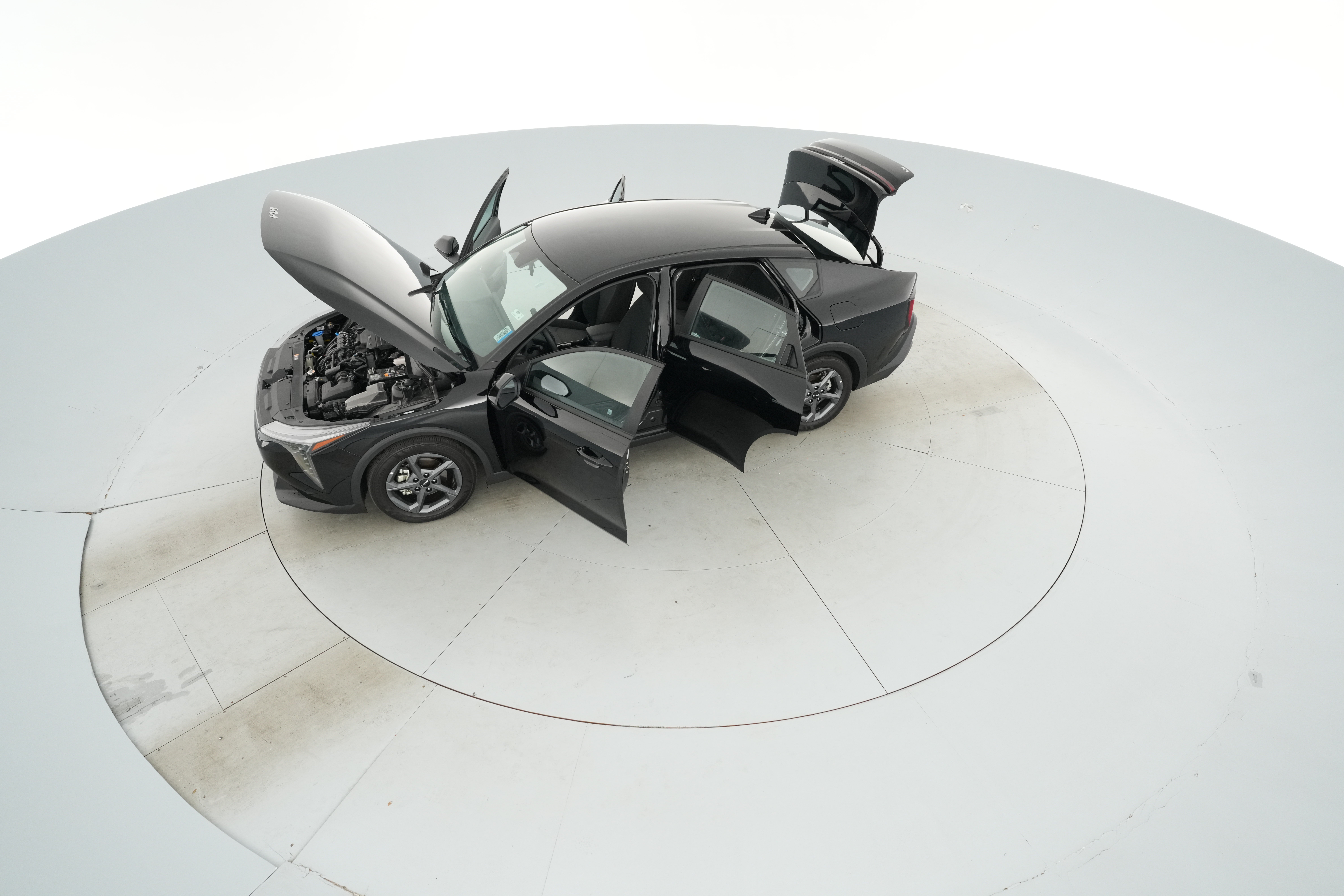 2025 Kia K4 LXS - Photo 39