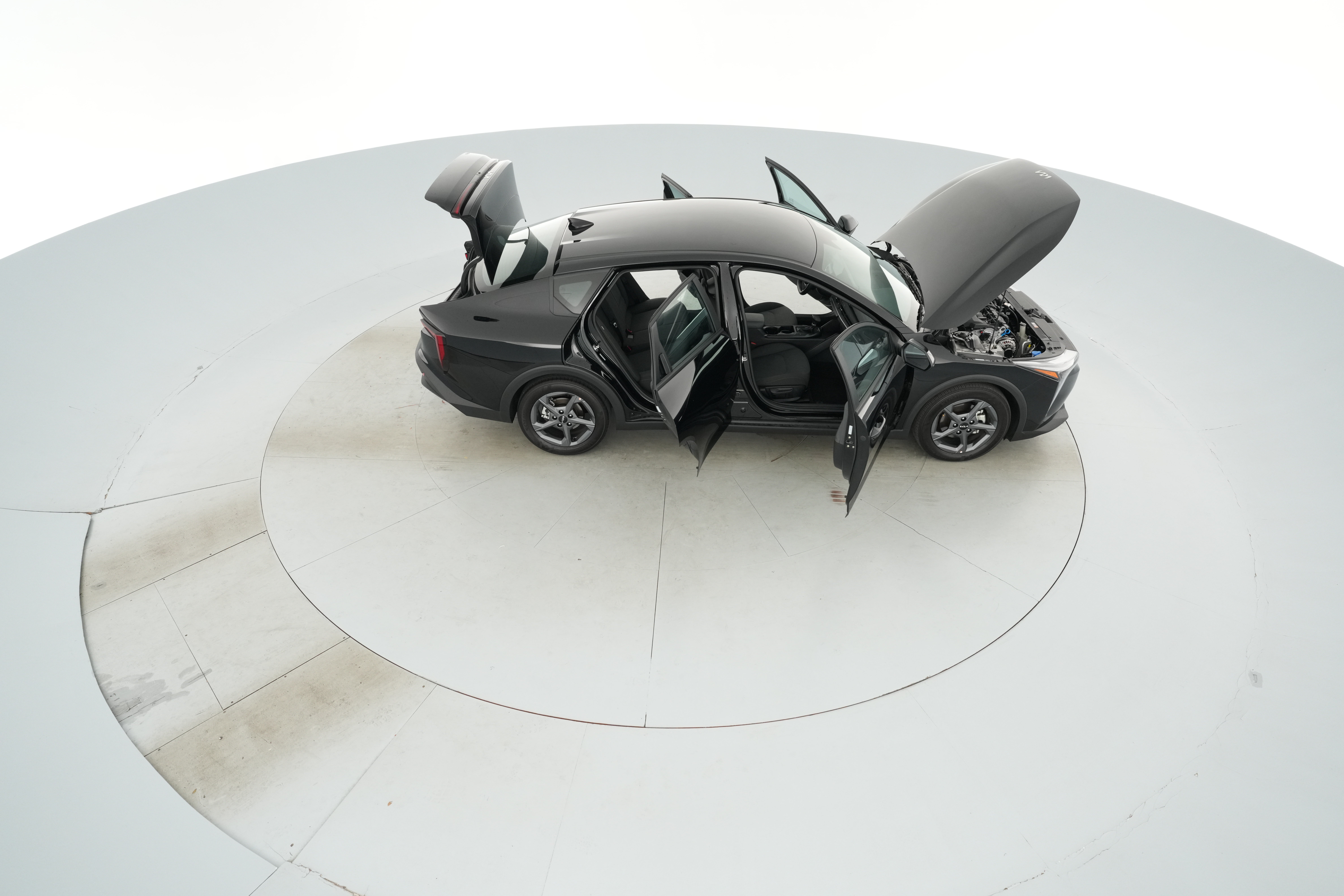 2025 Kia K4 LXS - Photo 48