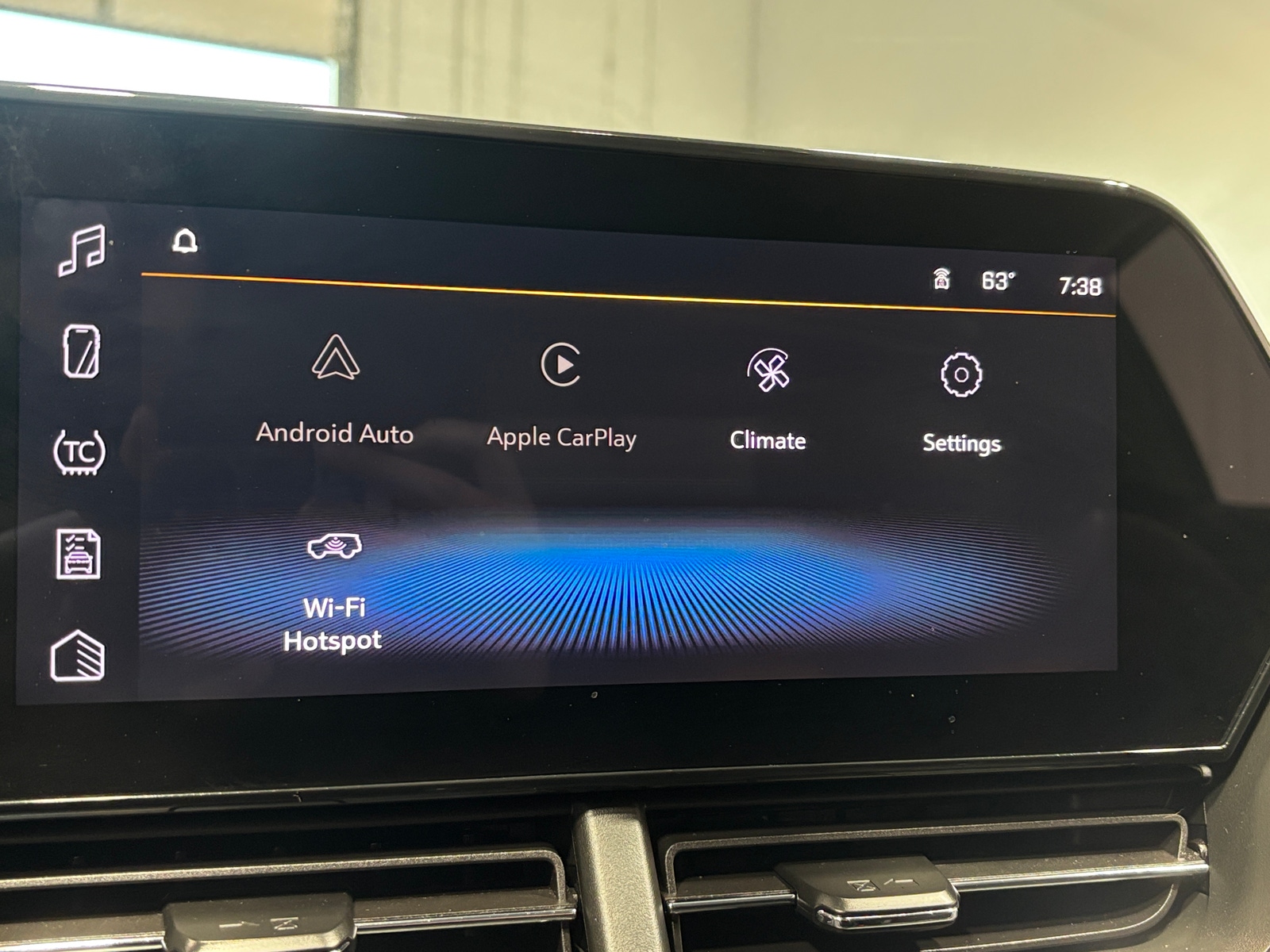 Thumbnail: 2025 Chevrolet Trax - 4