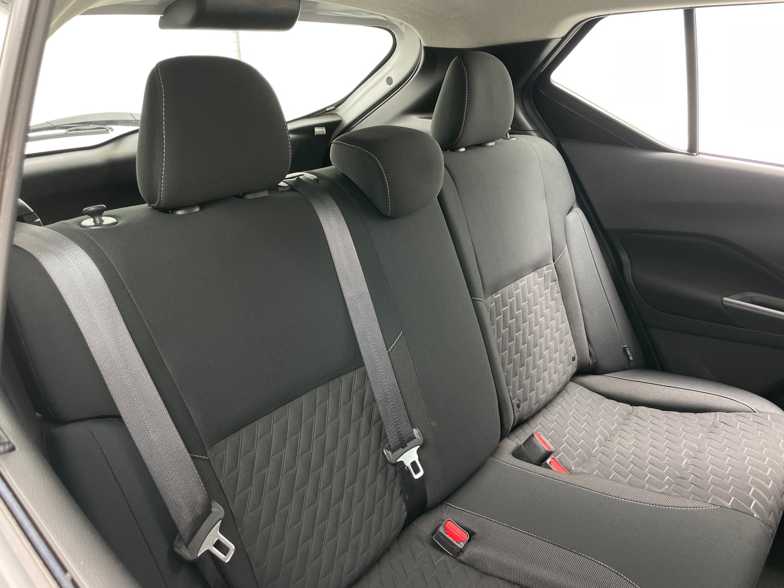 Thumbnail: 2021 Nissan Kicks - 6