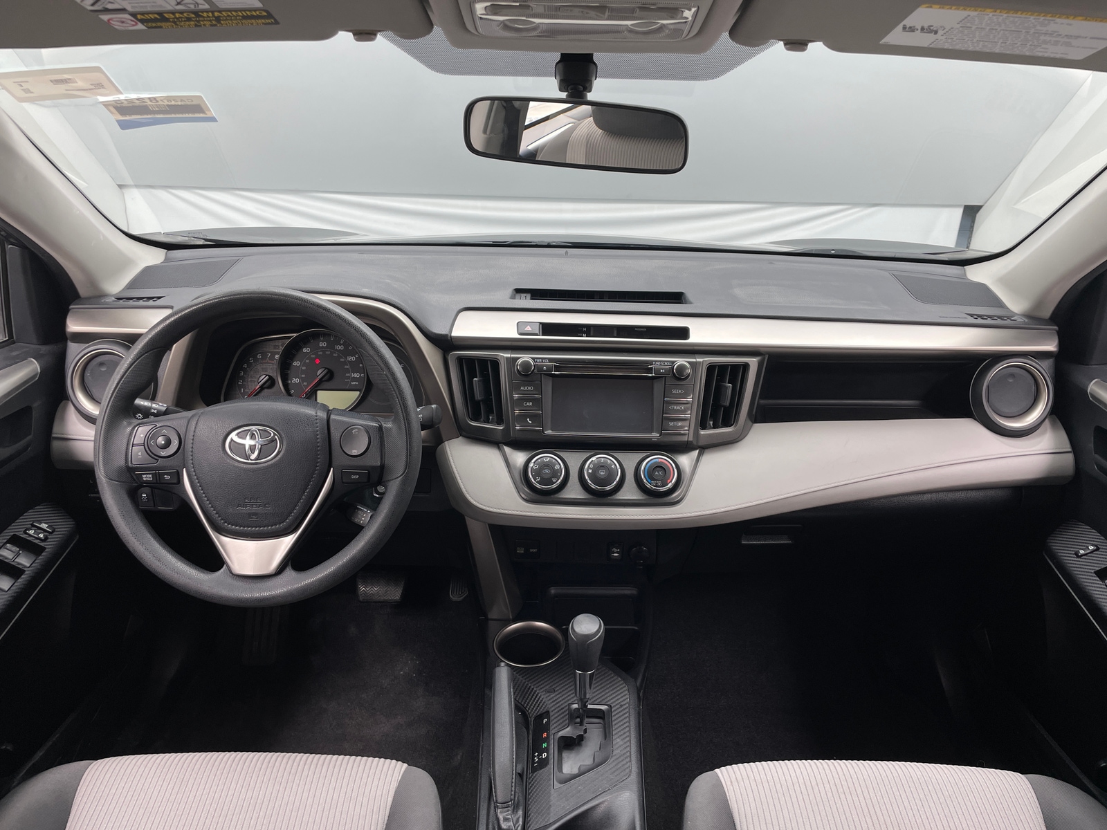 Thumbnail: 2015 Toyota RAV4 - 3