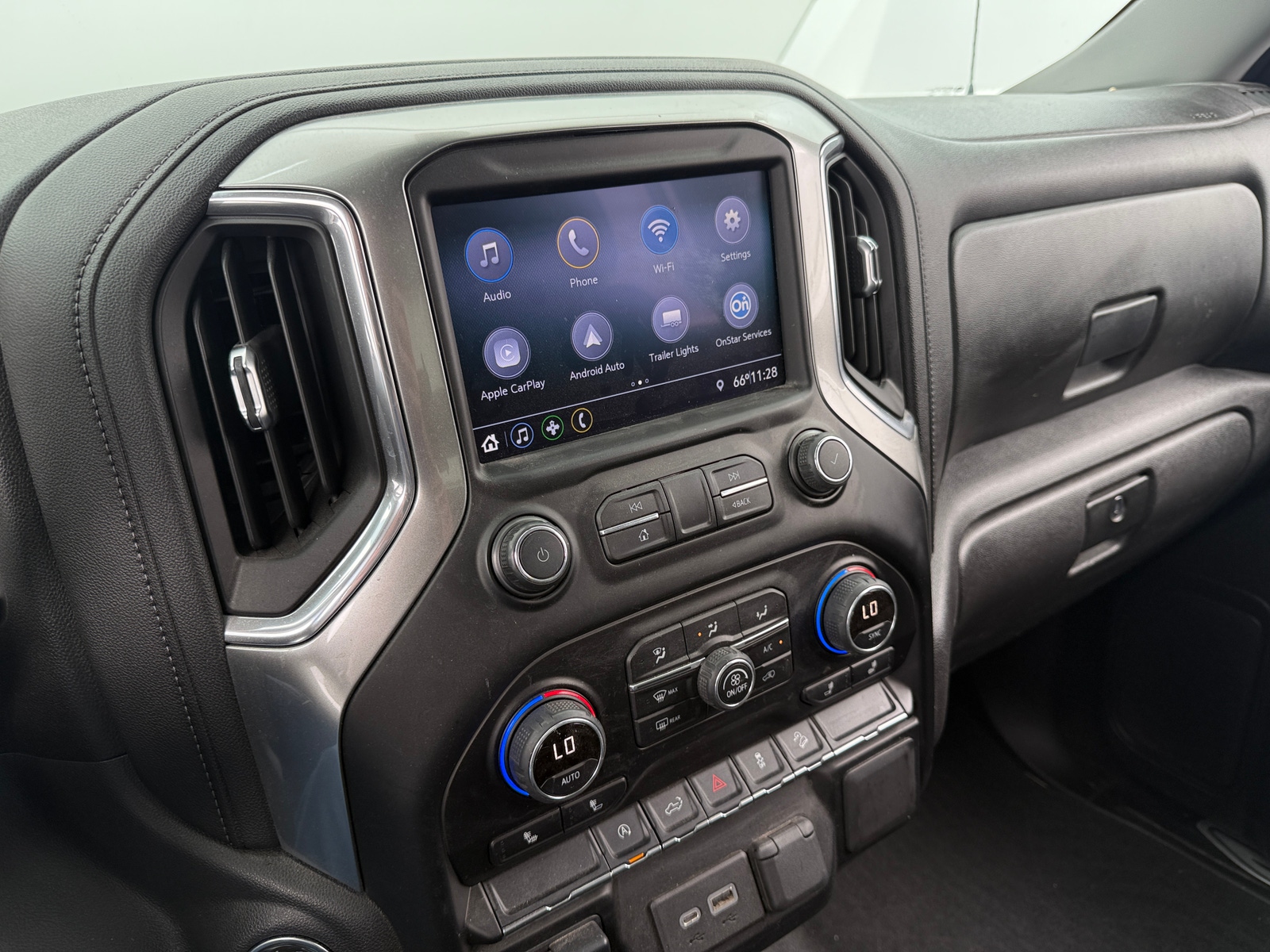 Thumbnail: 2021 Chevrolet Silverado 1500 - 4