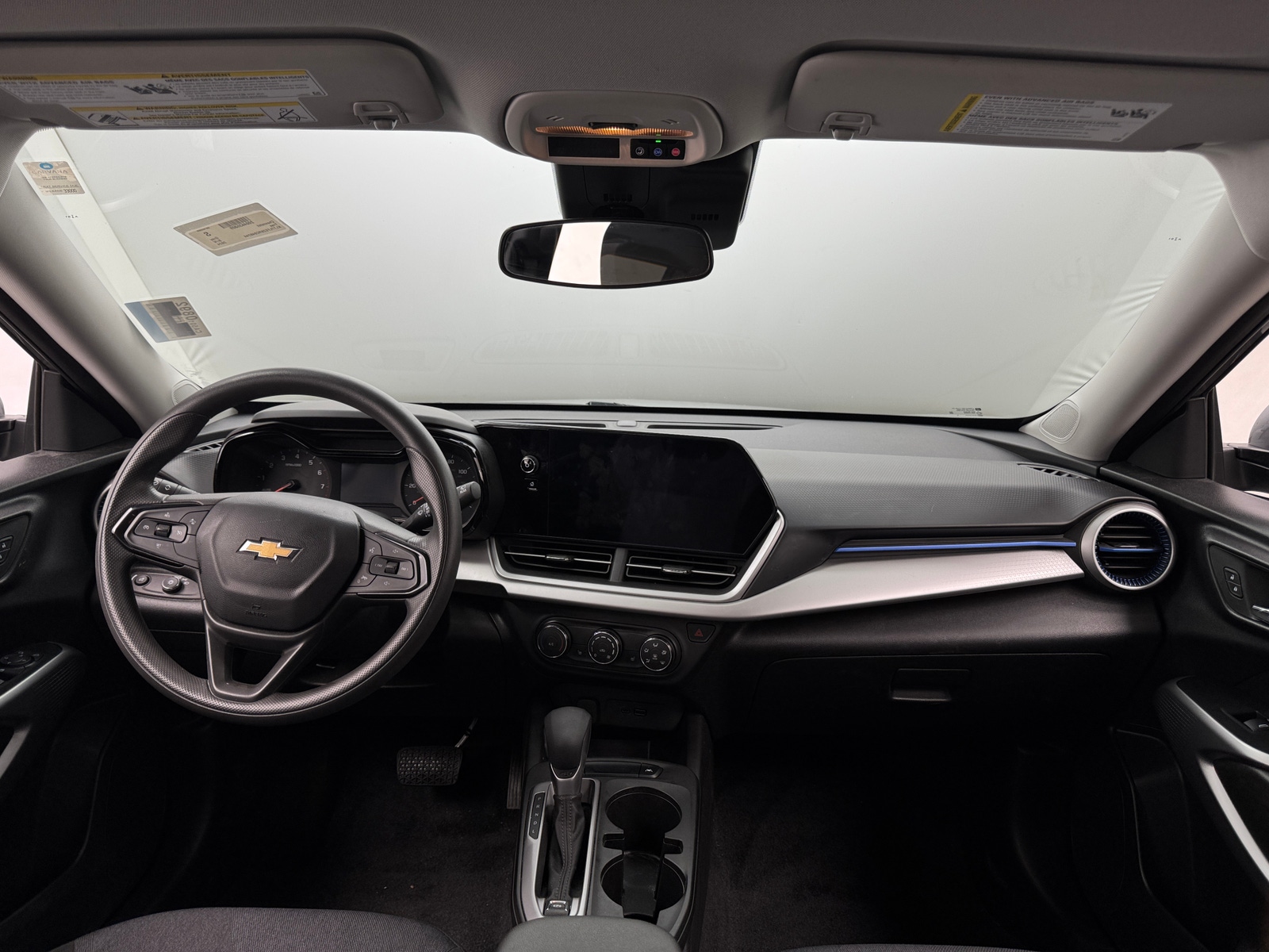 Thumbnail: 2024 Chevrolet Trax - 3