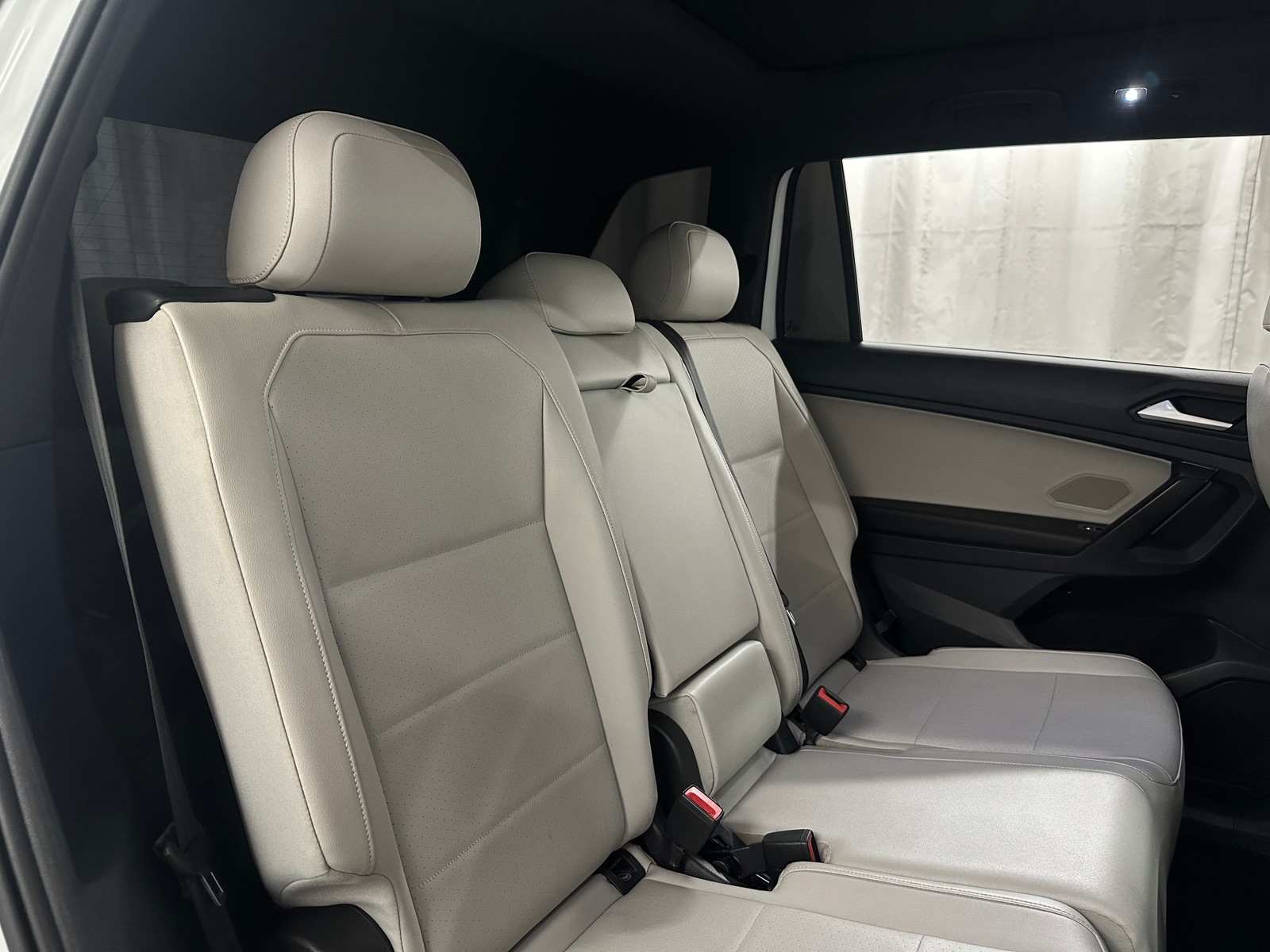 Thumbnail: 2021 Volkswagen Tiguan - 5