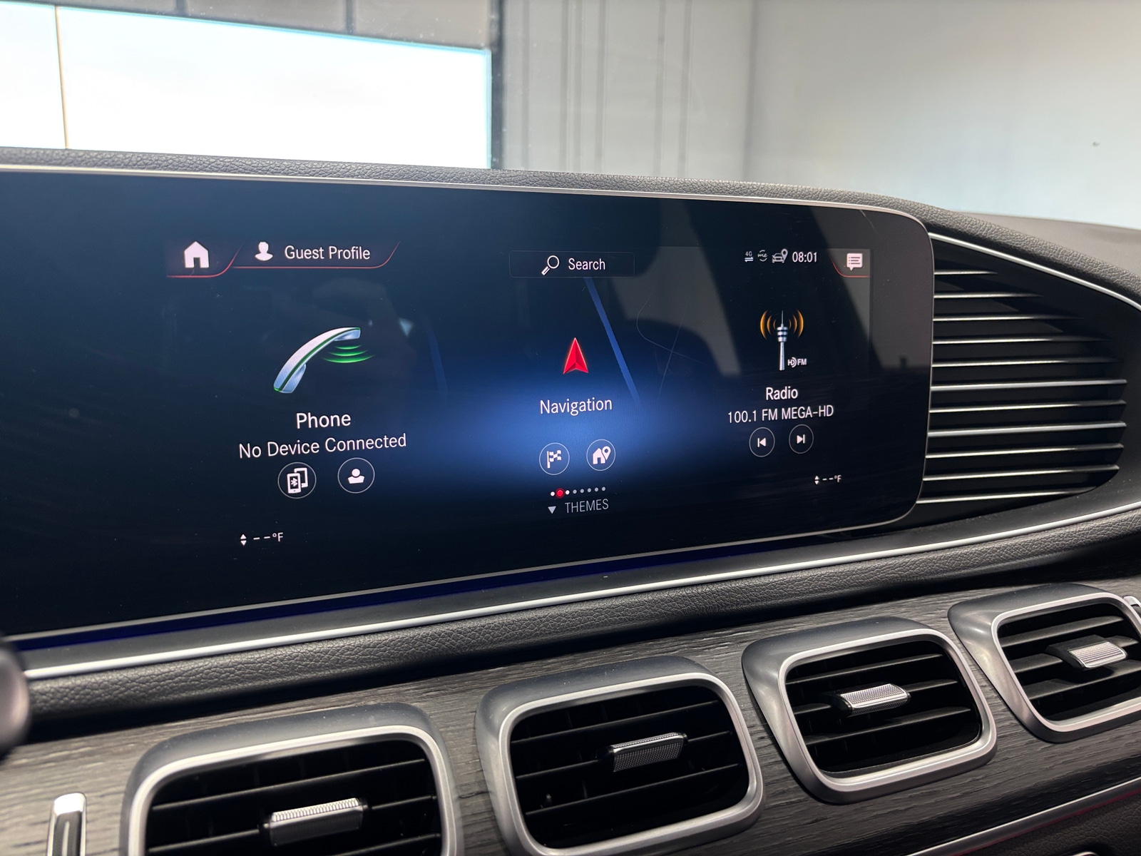 Thumbnail: 2022 Mercedes-Benz GLE - 3