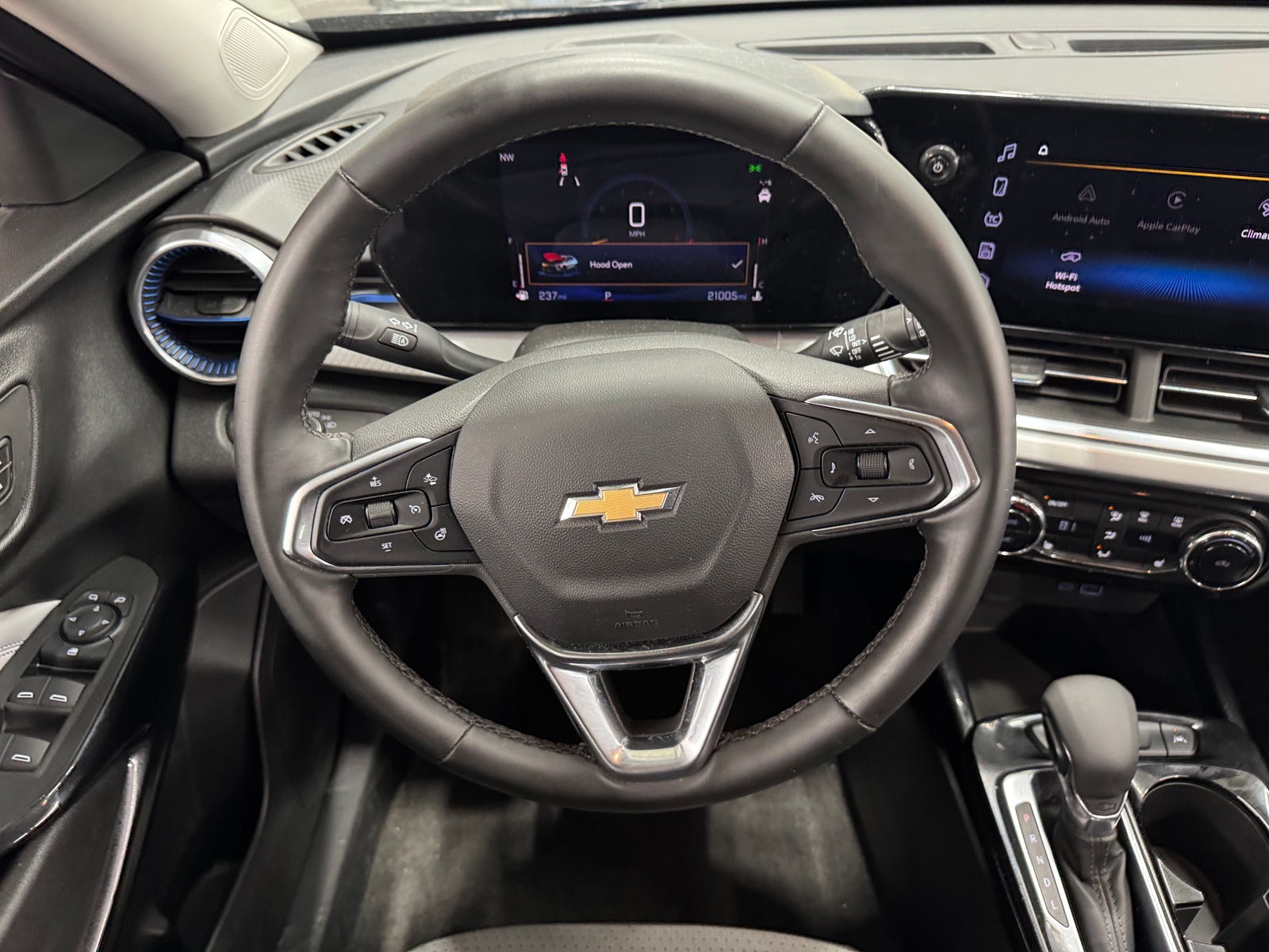 Thumbnail: 2025 Chevrolet Trax - 5