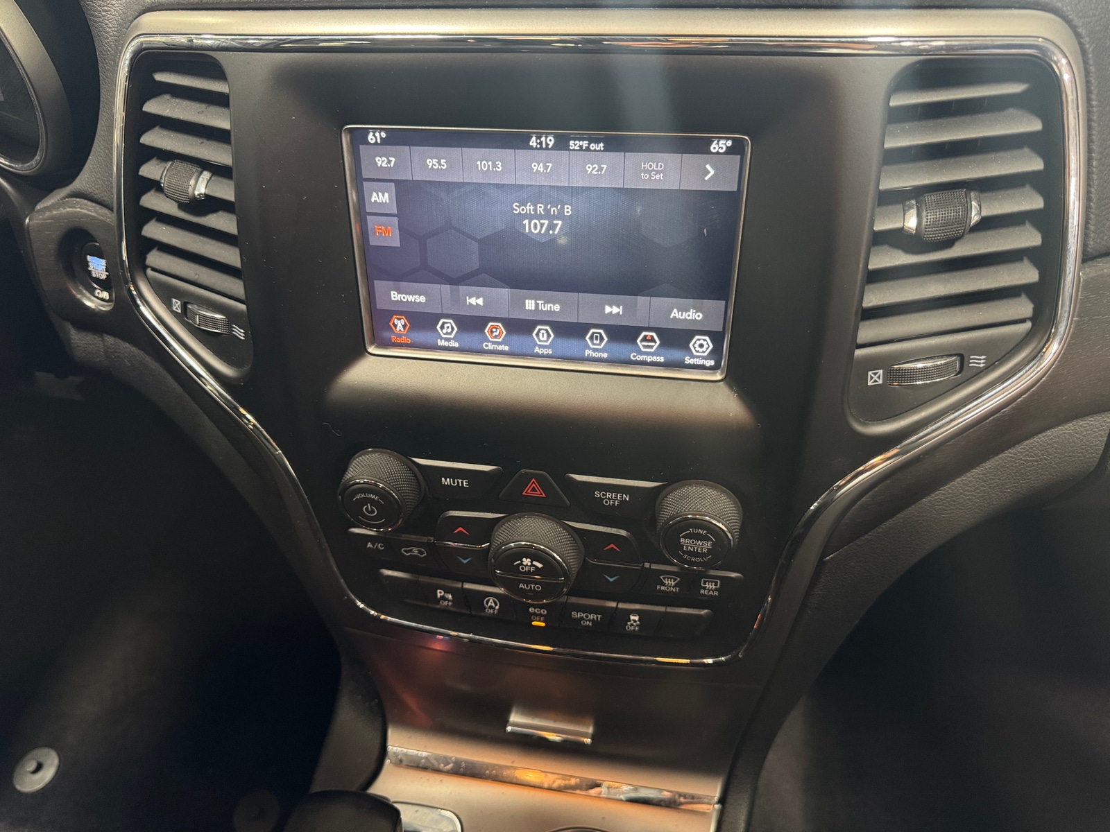 Thumbnail: 2018 Jeep Grand Cherokee - 4