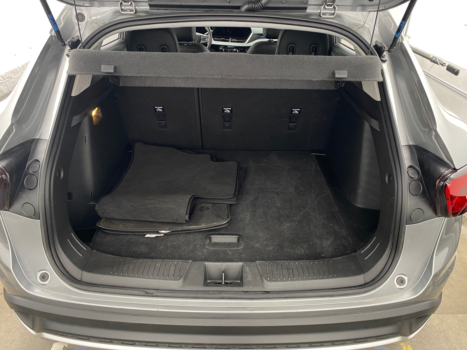 Thumbnail: 2025 Chevrolet Trax - 7