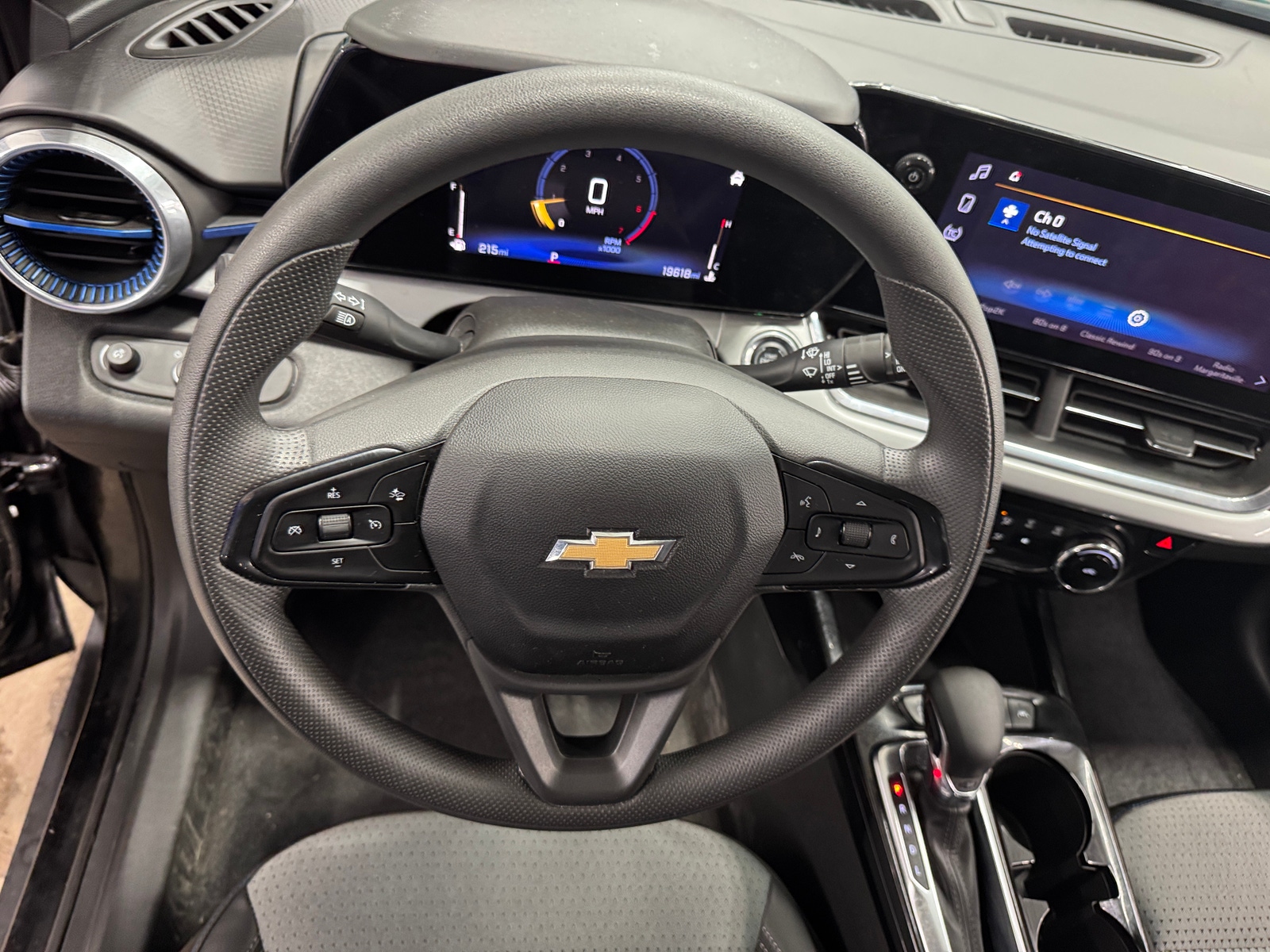 Thumbnail: 2025 Chevrolet Trax - 5