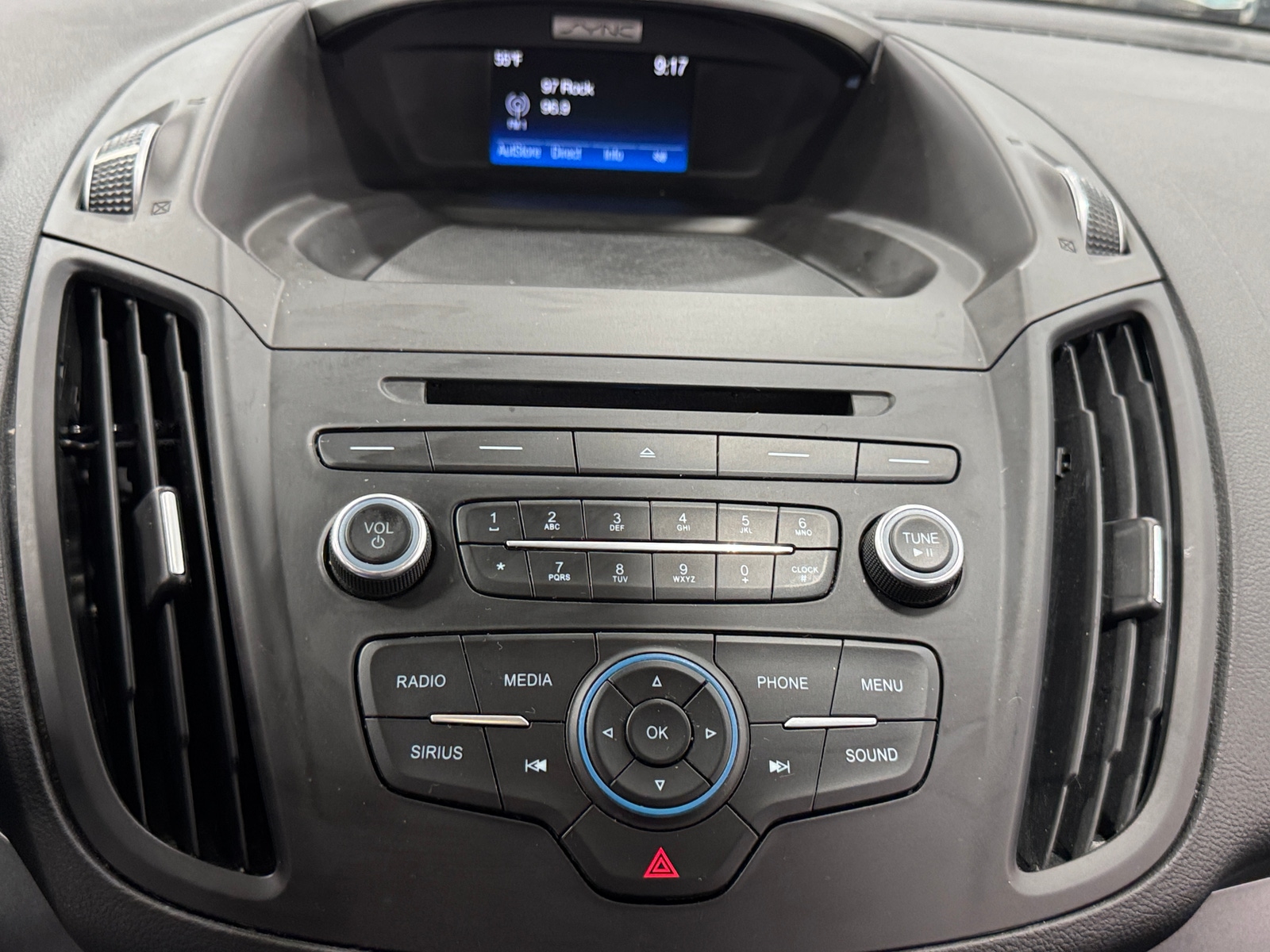 Thumbnail: 2017 Ford Escape - 4