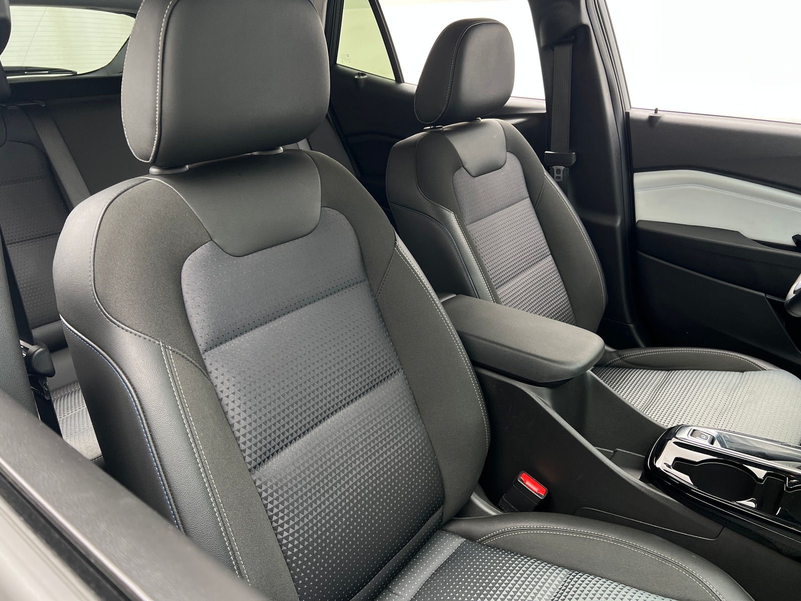 Thumbnail: 2025 Chevrolet Trax - 2