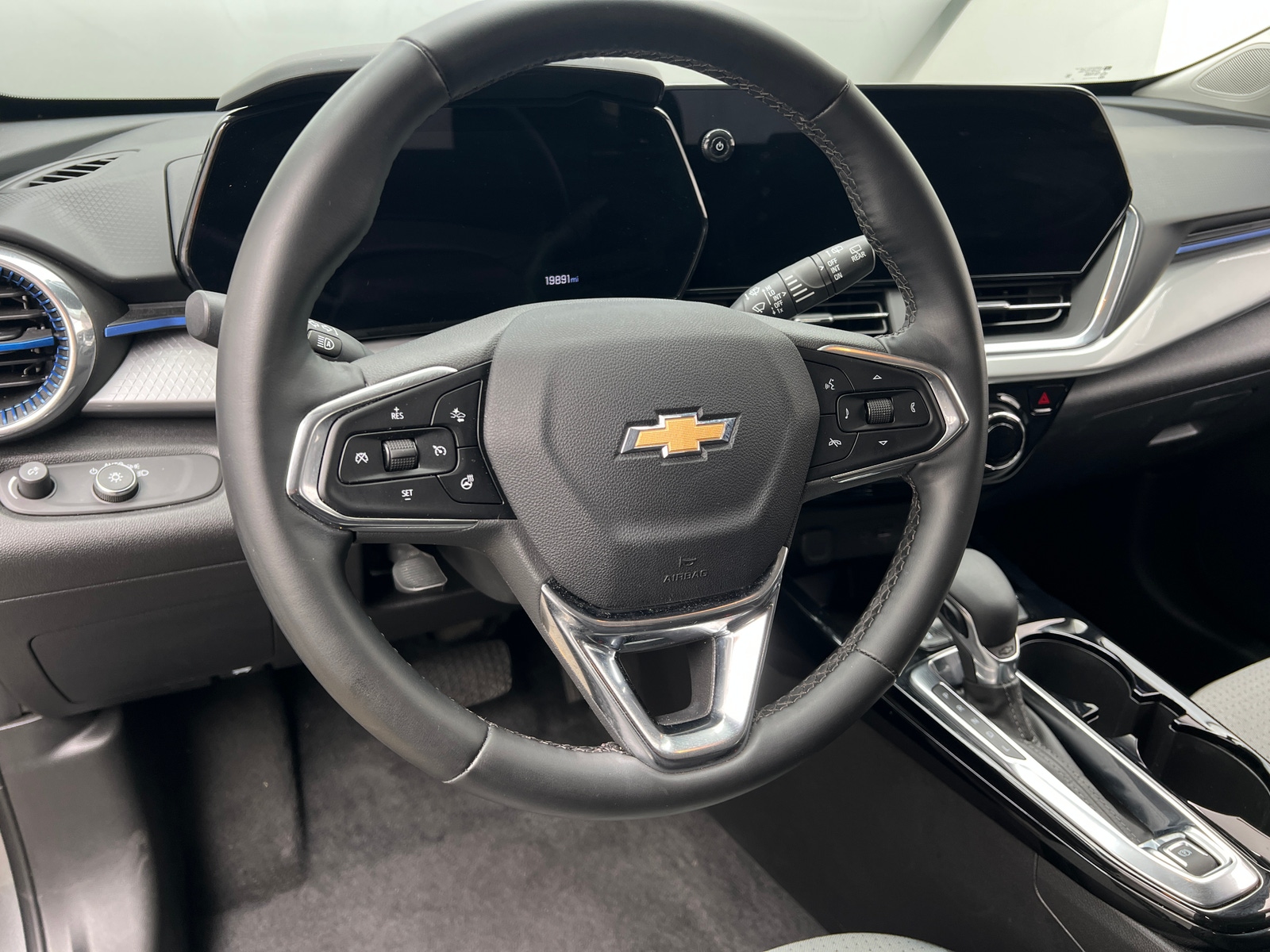 Thumbnail: 2025 Chevrolet Trax - 5