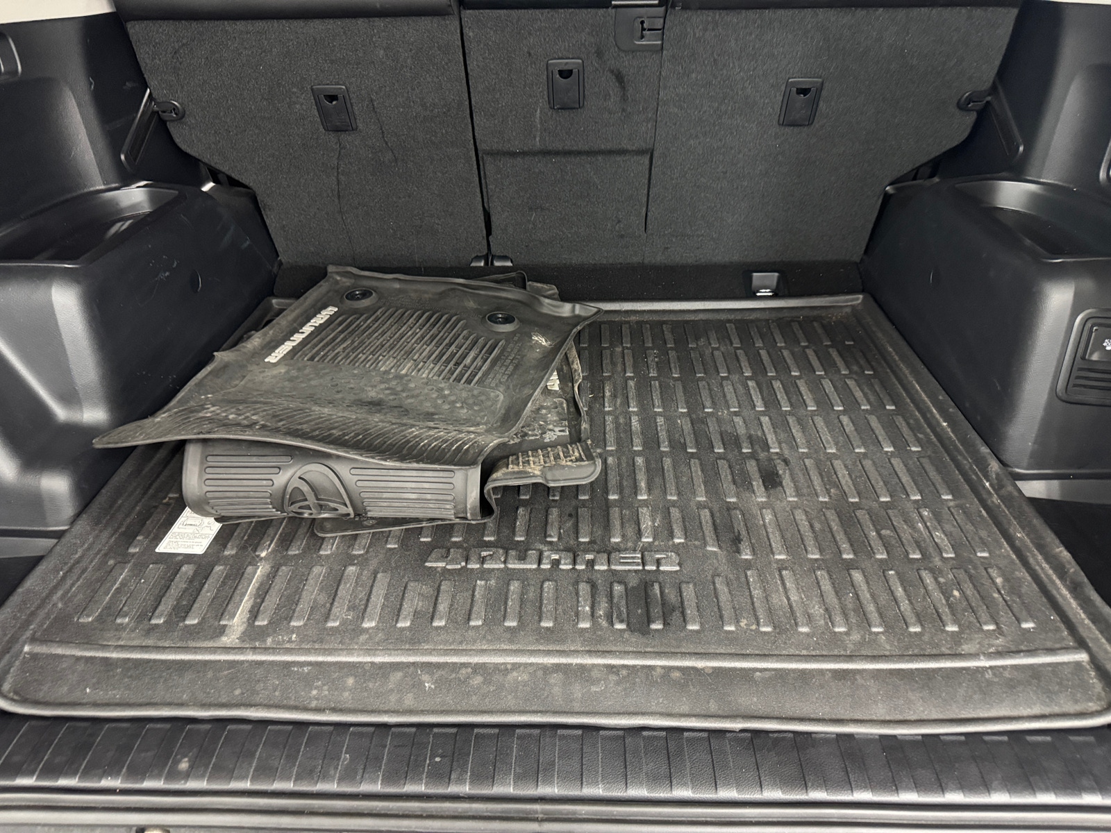 Thumbnail: 2020 Toyota 4Runner - 6