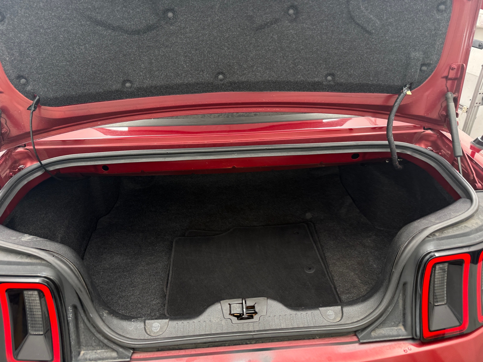 Thumbnail: 2014 Ford Mustang - 6