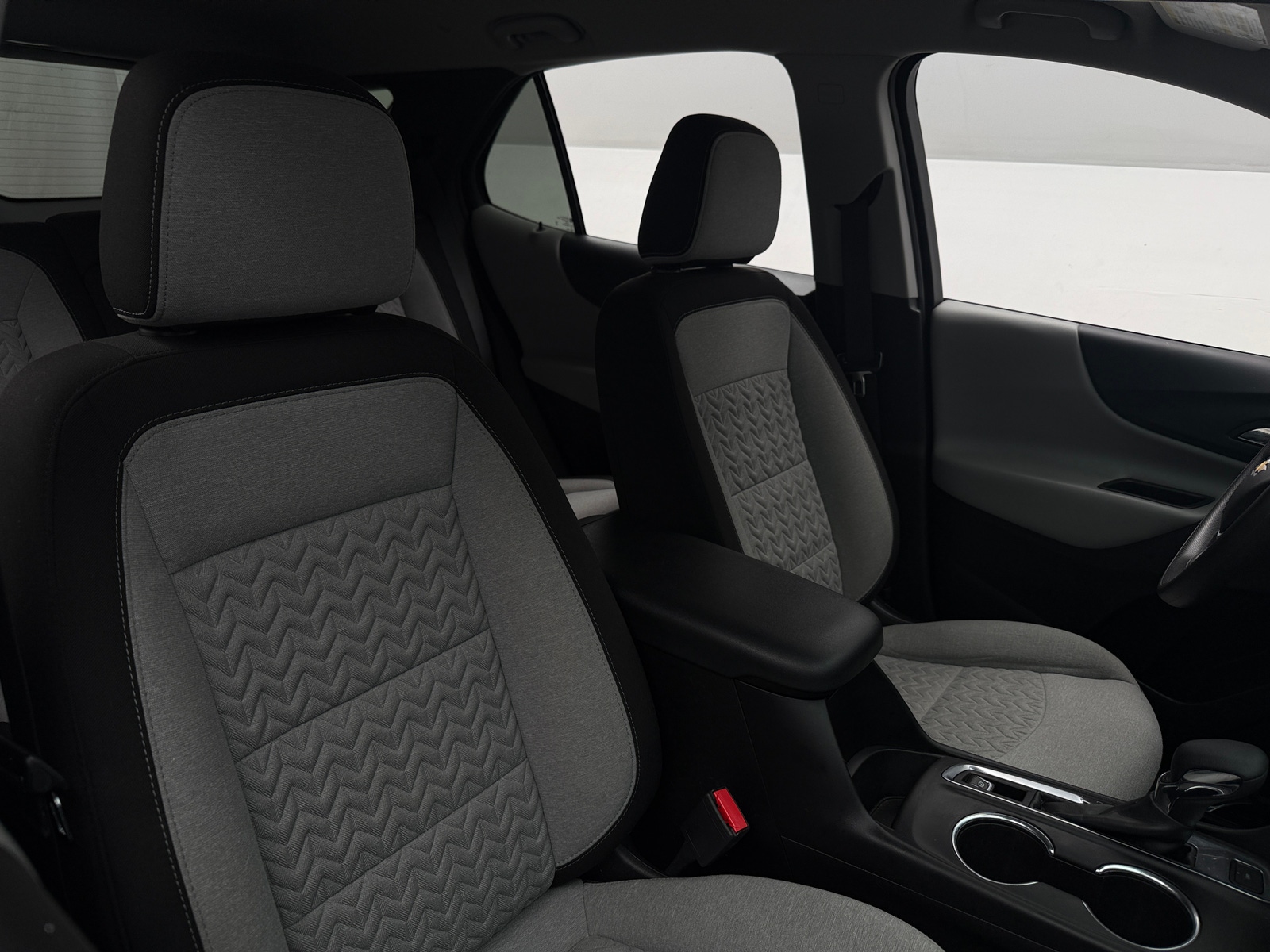 Thumbnail: 2022 Chevrolet Equinox - 2