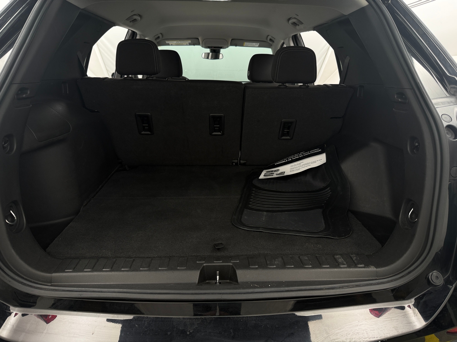 Thumbnail: 2022 Chevrolet Equinox - 7