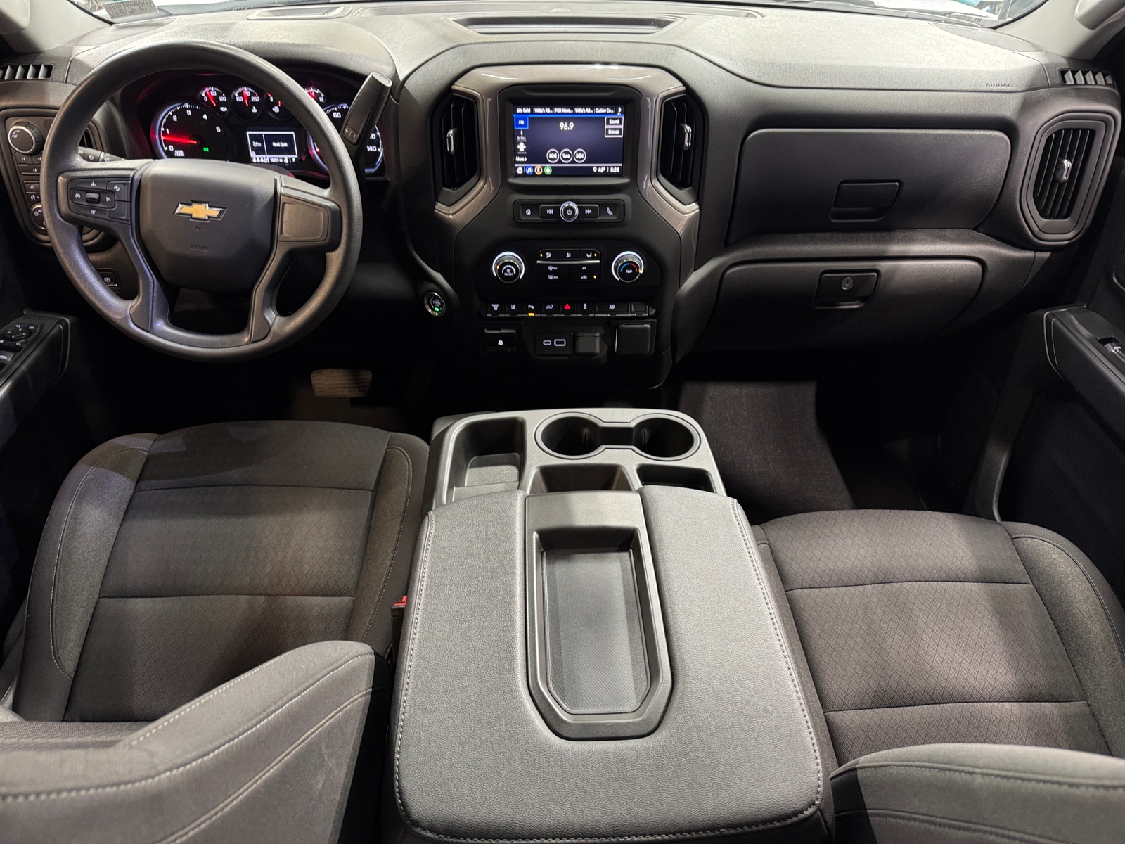 Thumbnail: 2025 Chevrolet Silverado 2500 - 3