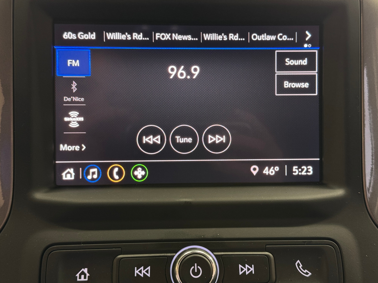 Thumbnail: 2025 Chevrolet Silverado 2500 - 4