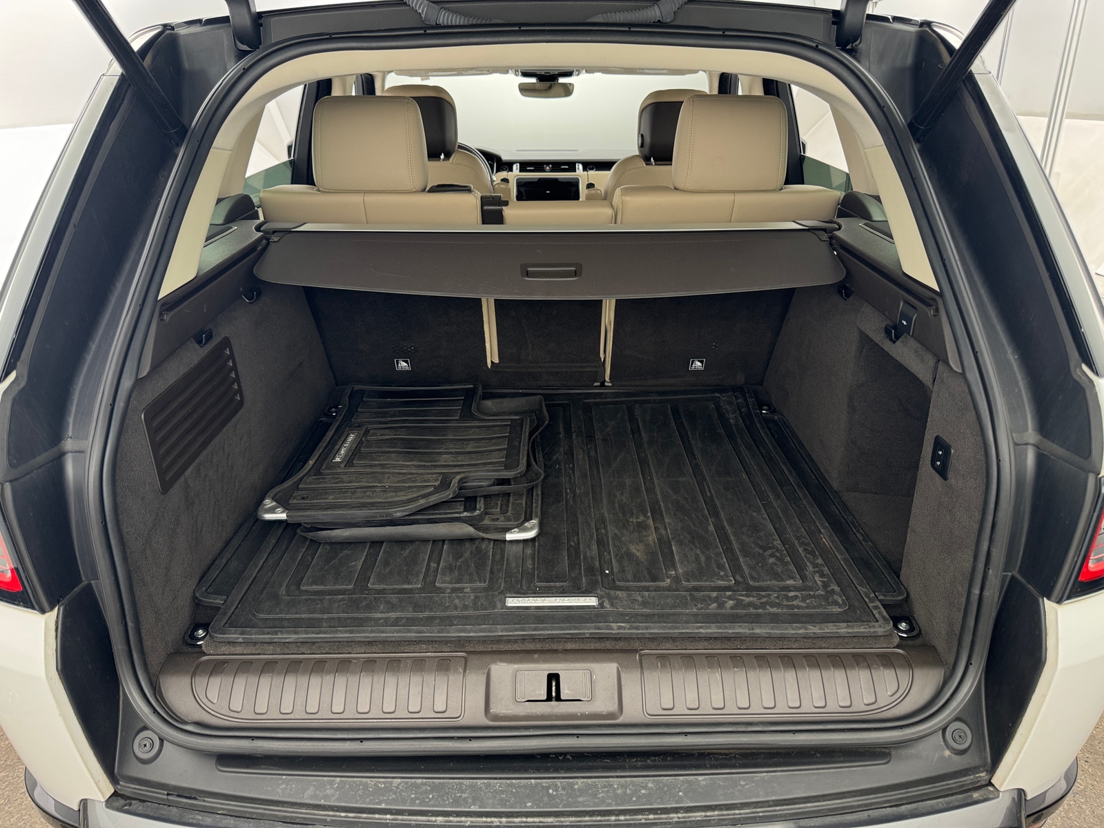 Thumbnail: 2021 Land Rover Range Rover Sport - 6